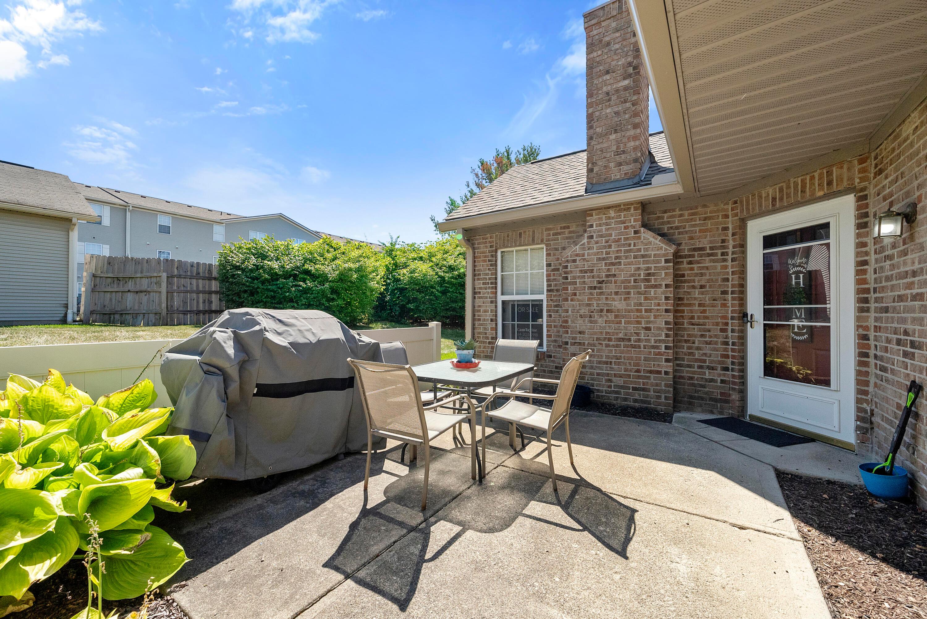 76 Villa Pointe Drive