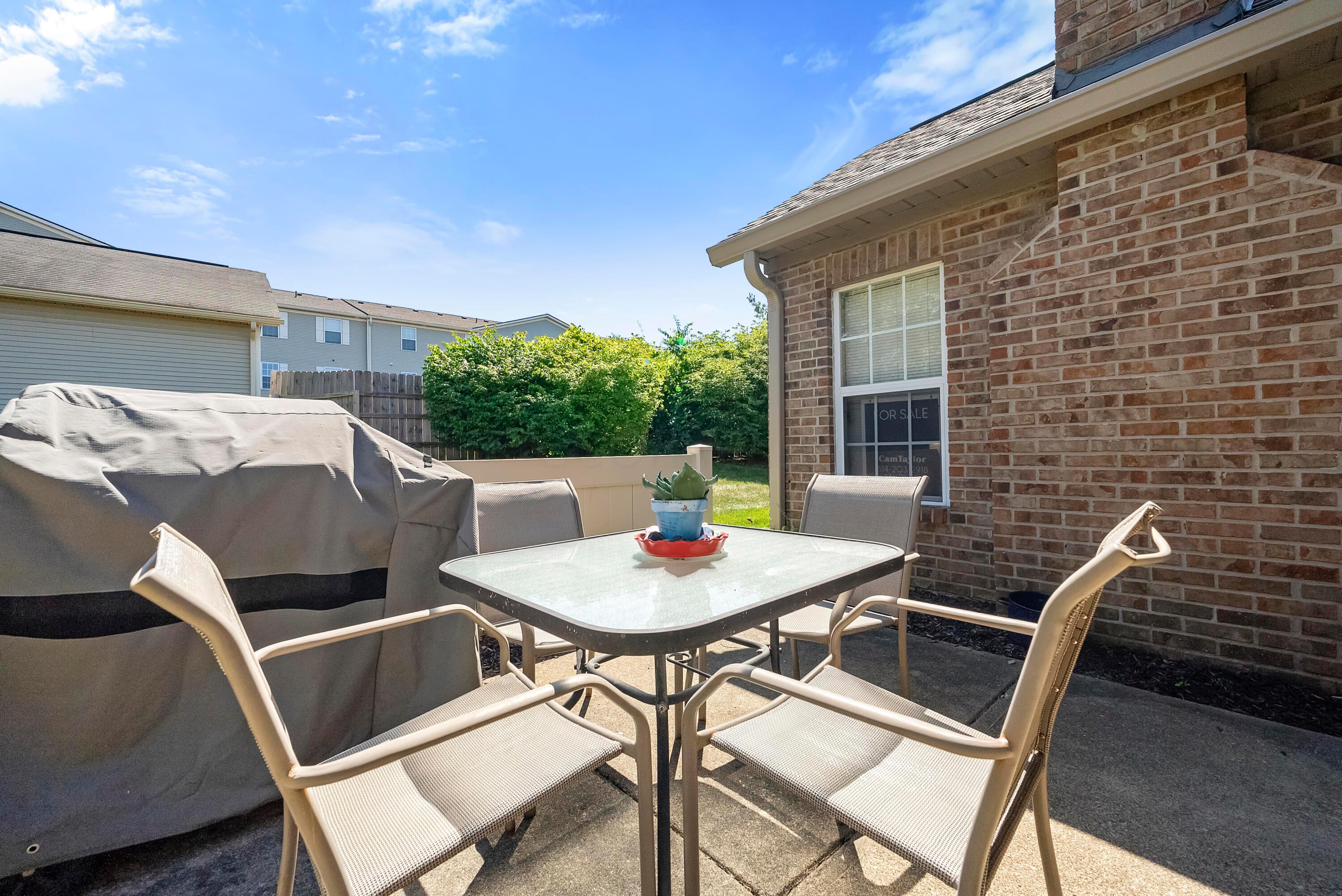 76 Villa Pointe Drive