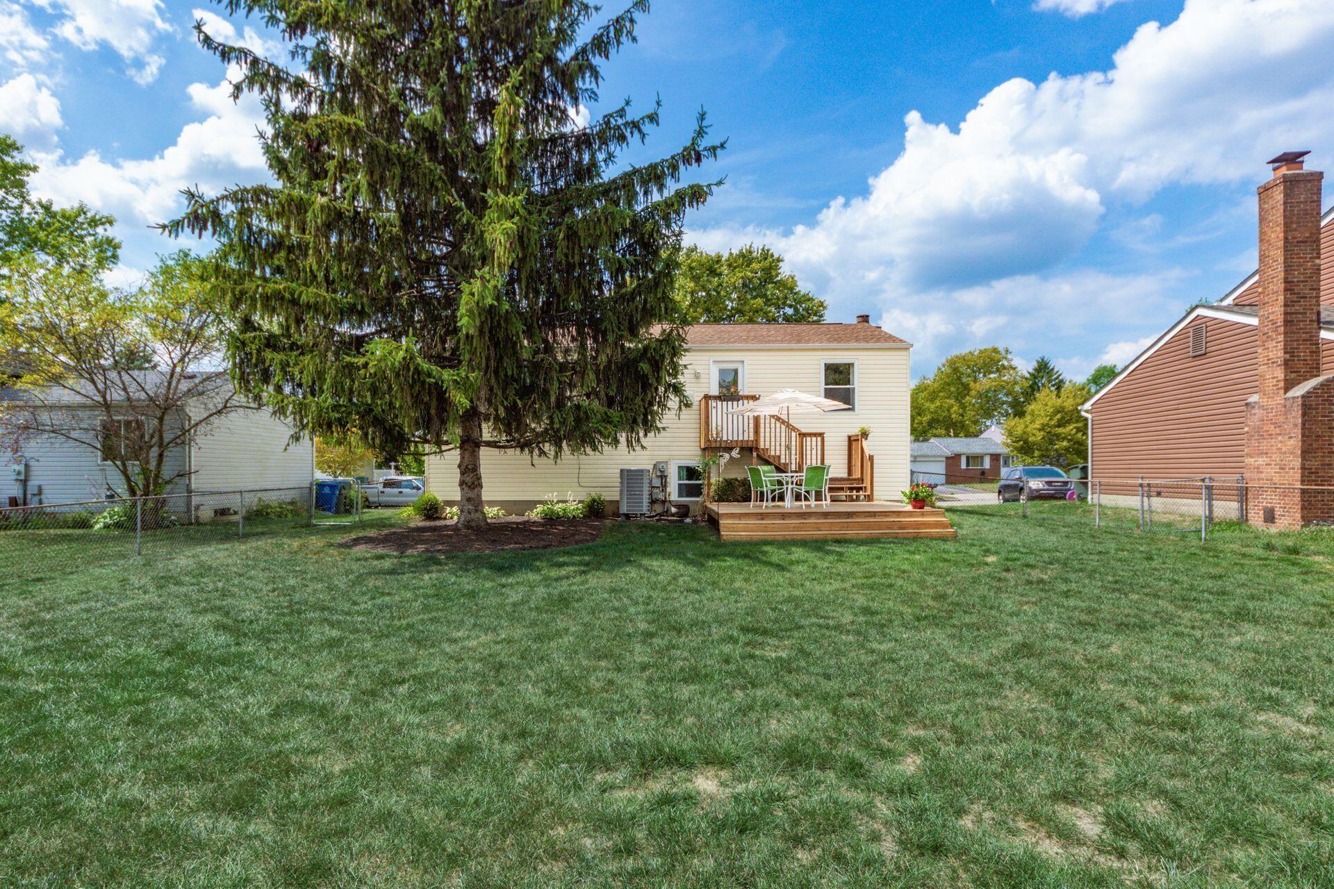 1290 Hathersage Place