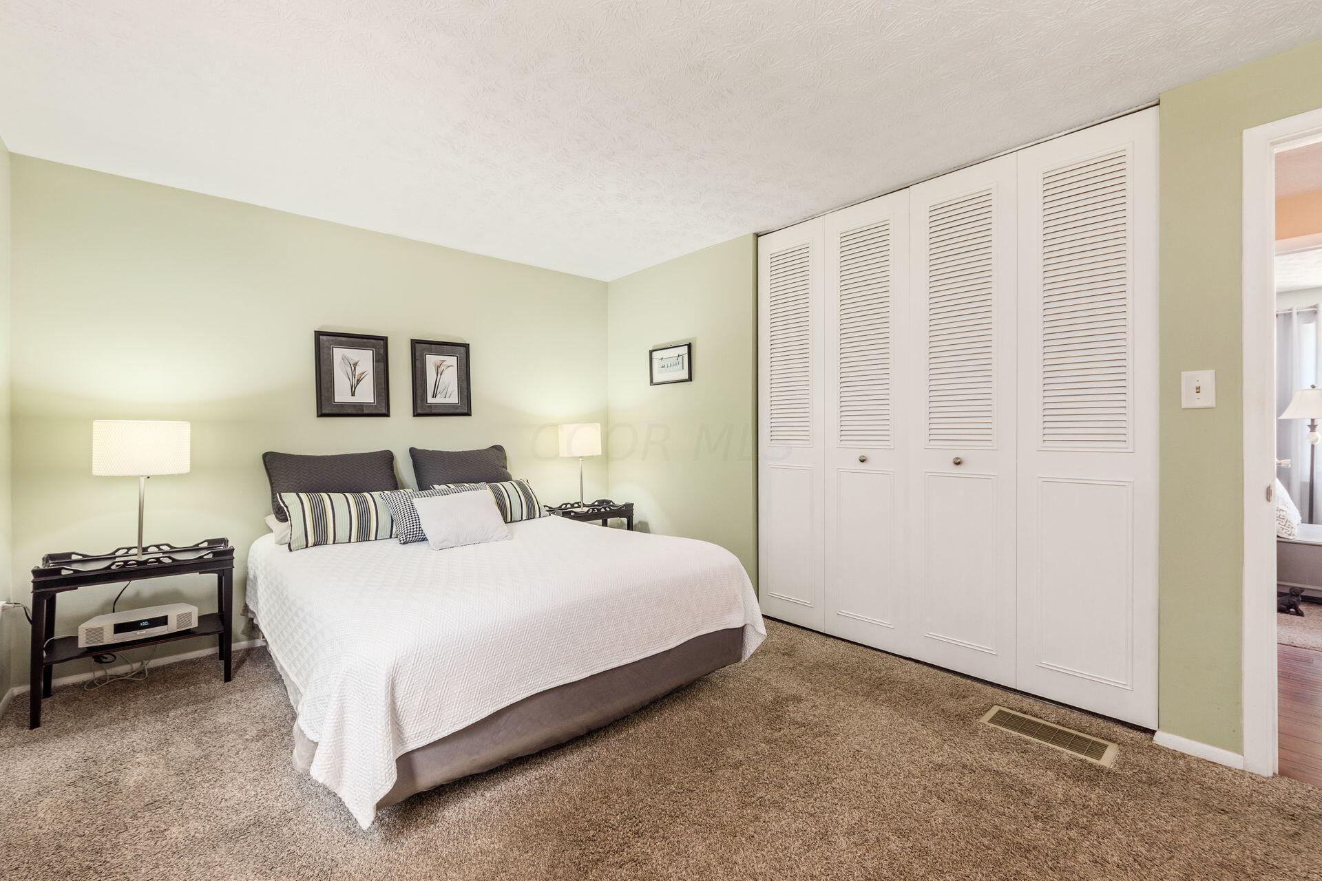 1290 Hathersage Place