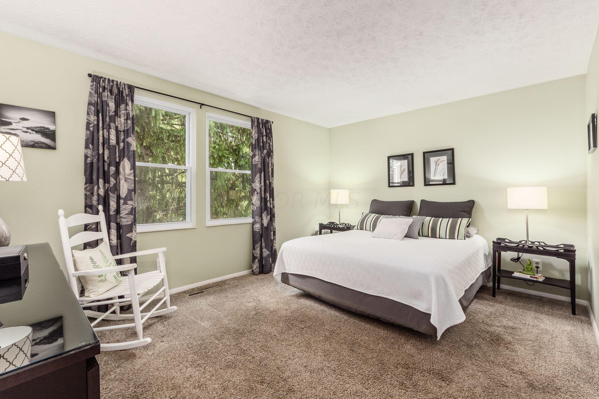1290 Hathersage Place