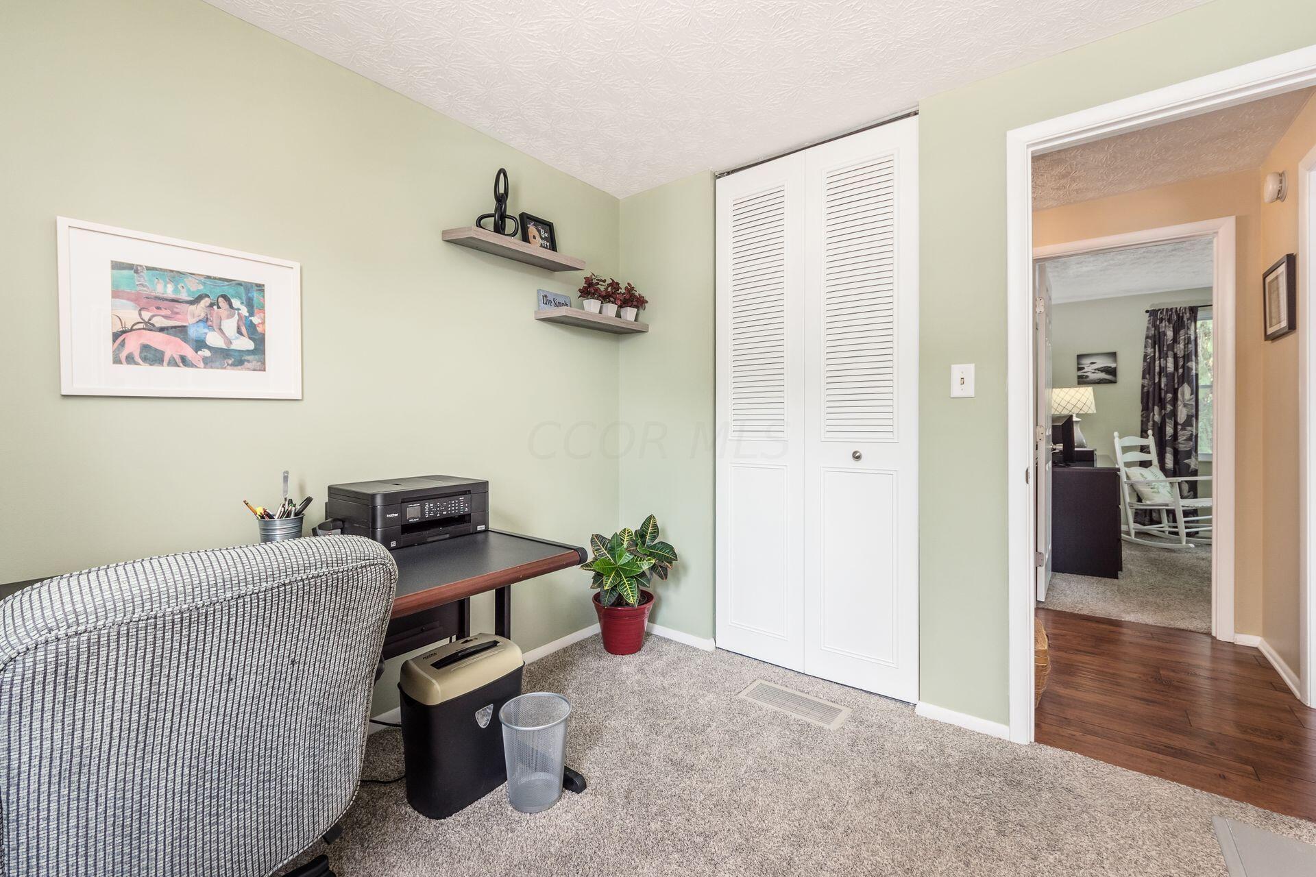1290 Hathersage Place
