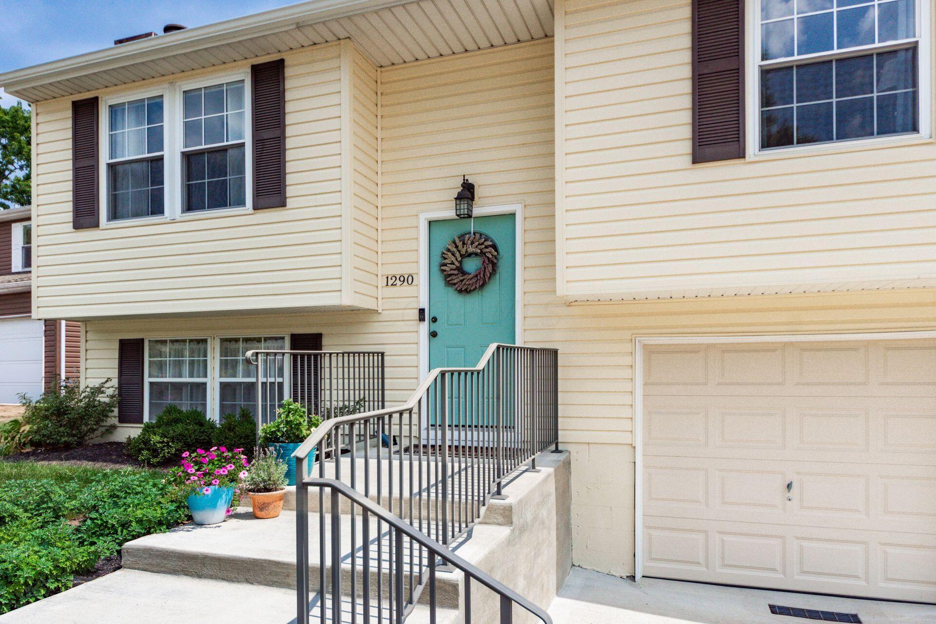 1290 Hathersage Place