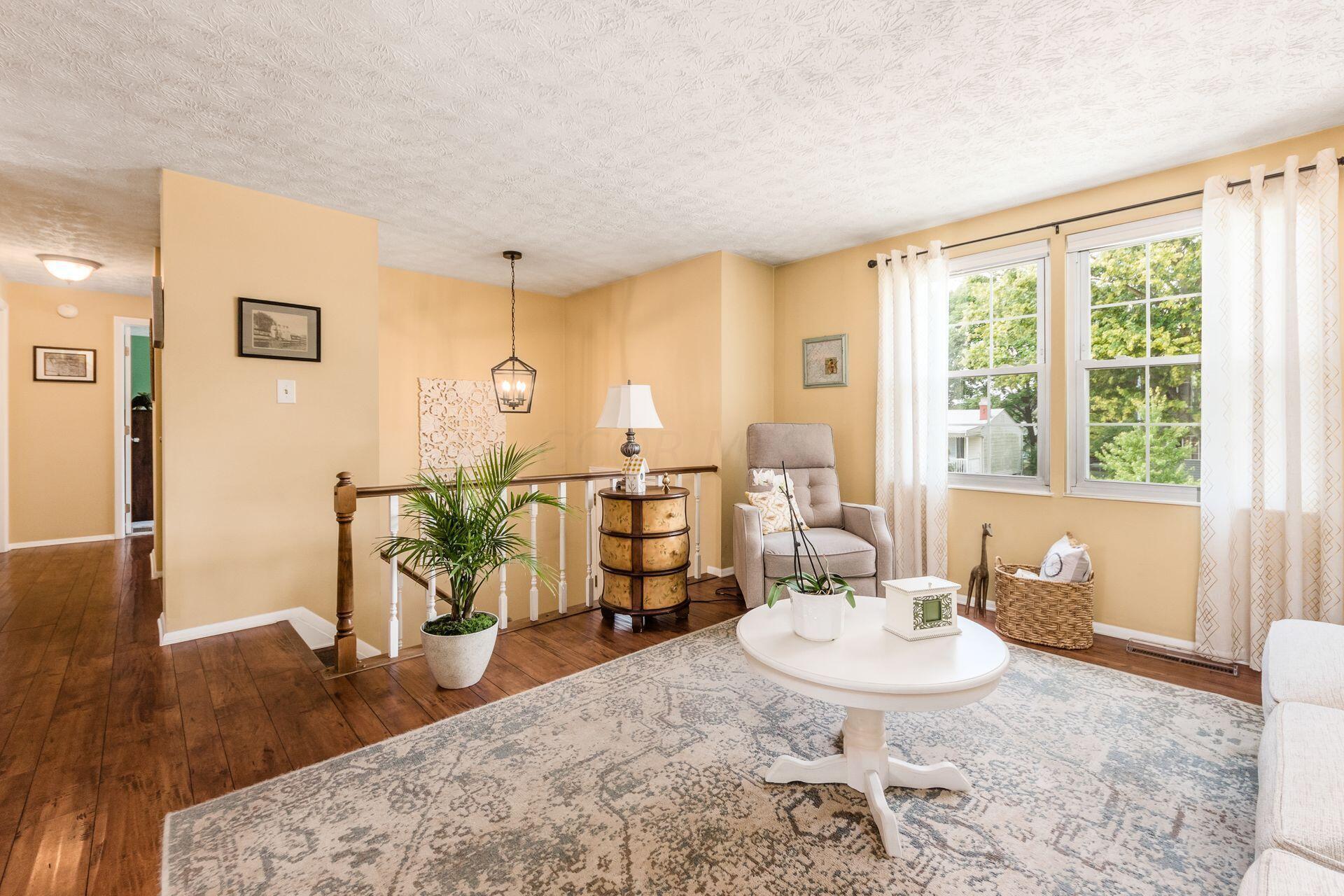 1290 Hathersage Place