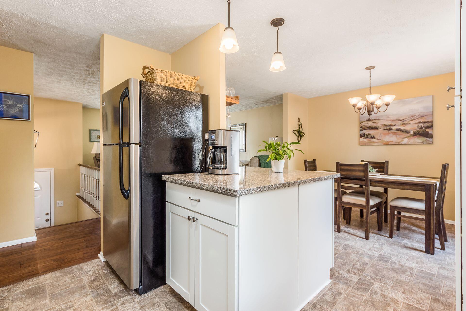 1290 Hathersage Place