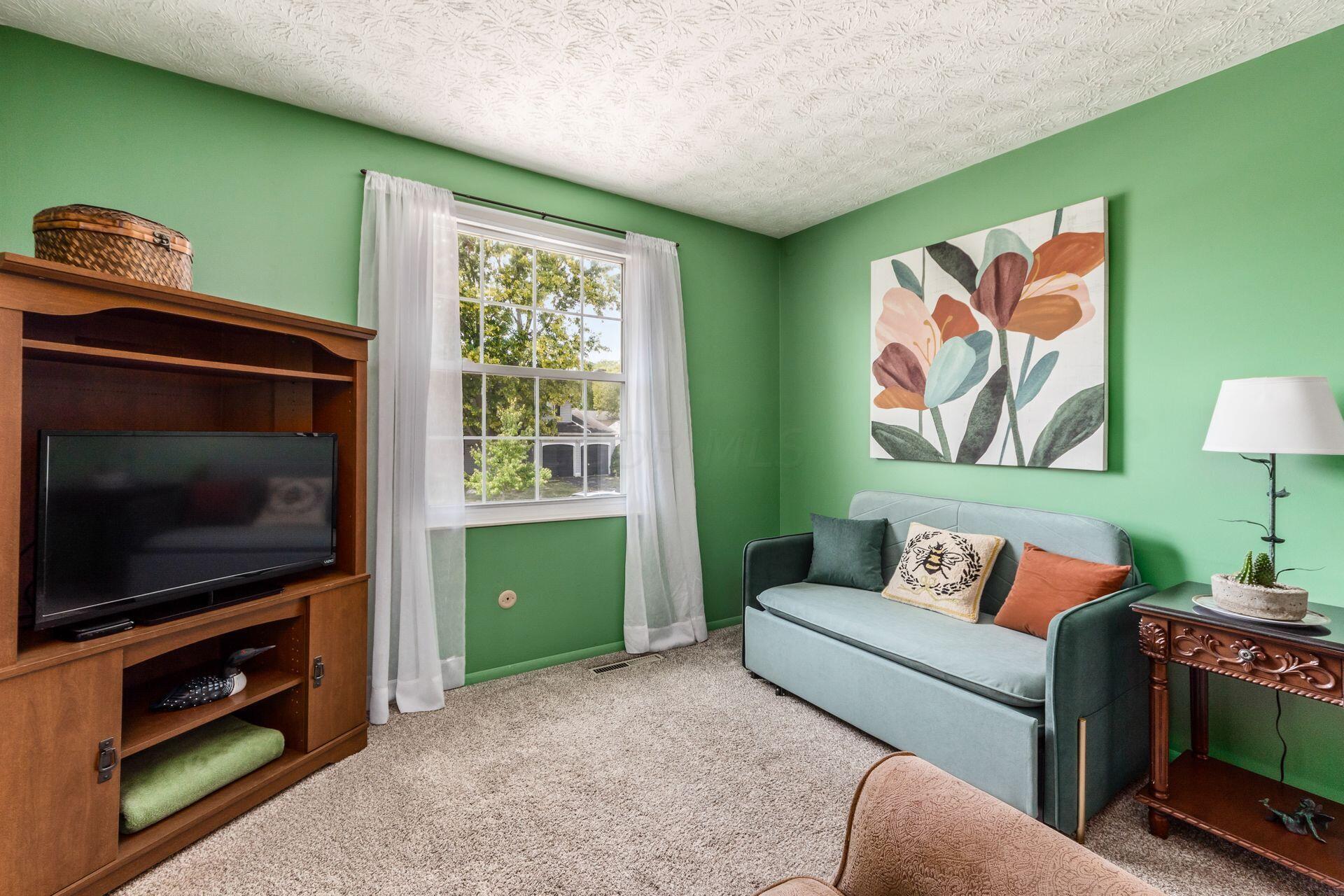 1290 Hathersage Place