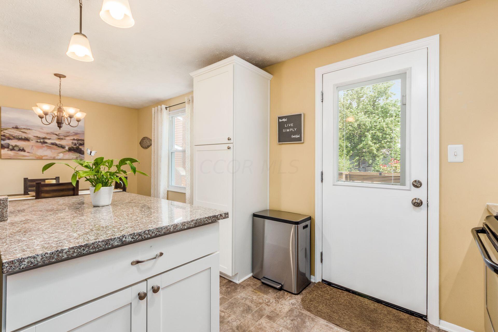 1290 Hathersage Place