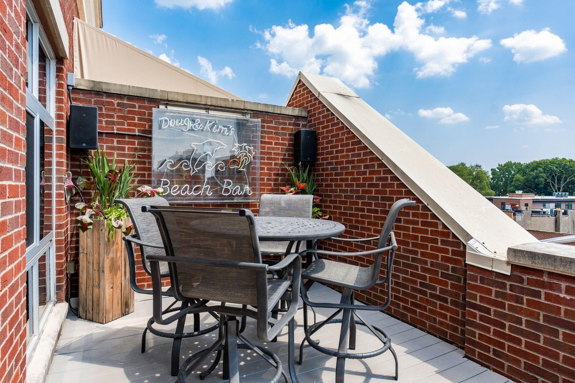 845 N High Street, 505