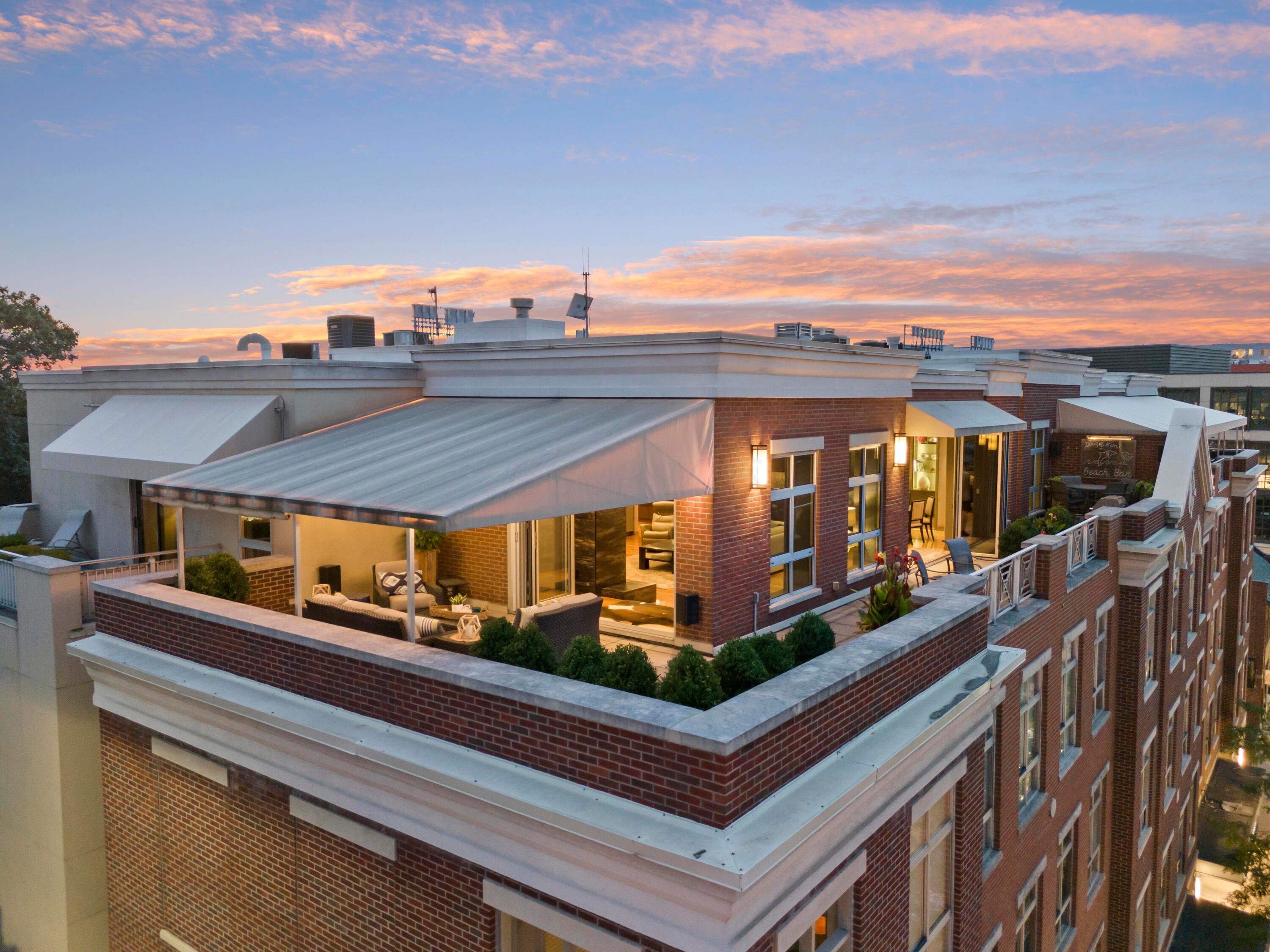 845 N High Street, 505