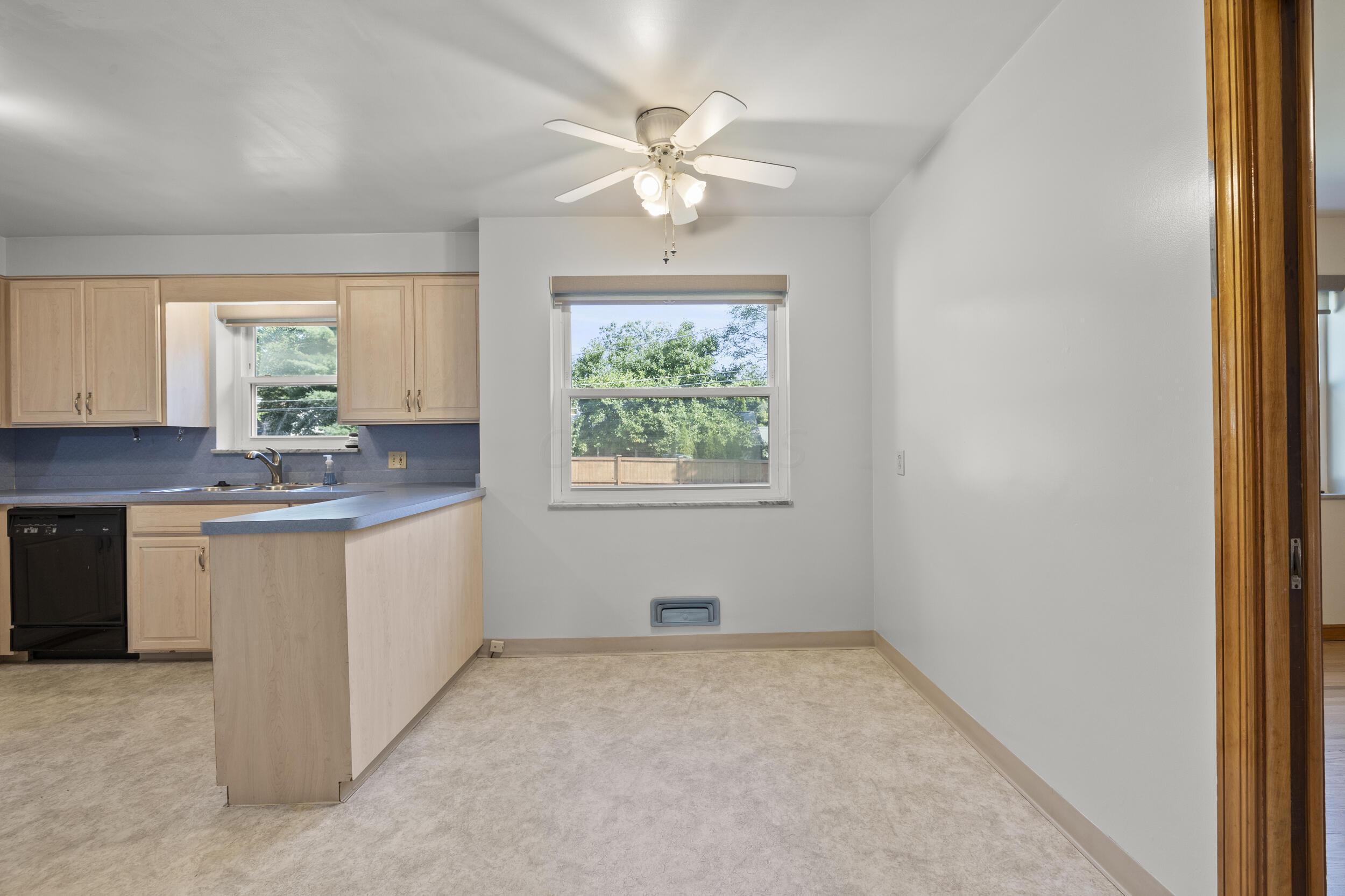 400 Canyon Drive