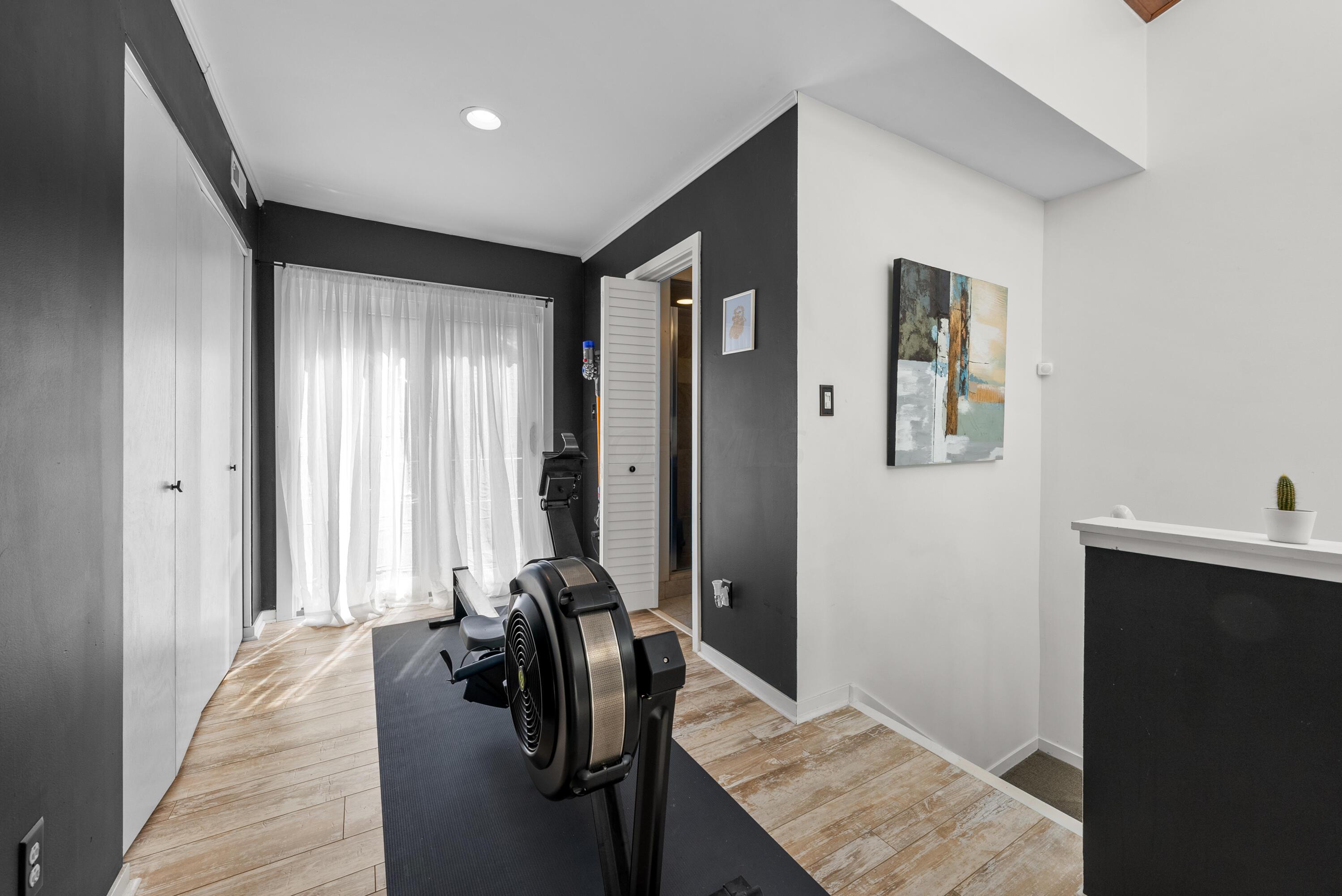 391 Library Park S, 2