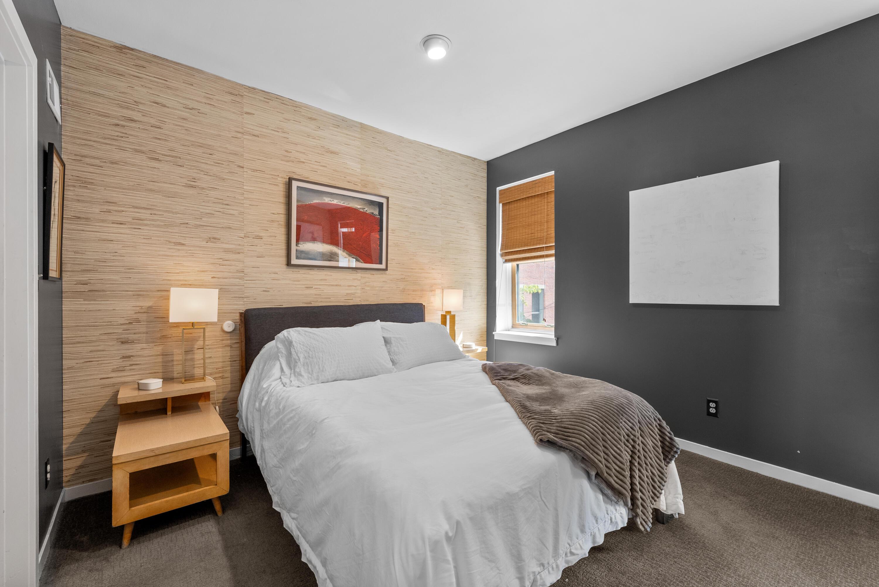 391 Library Park S, 2