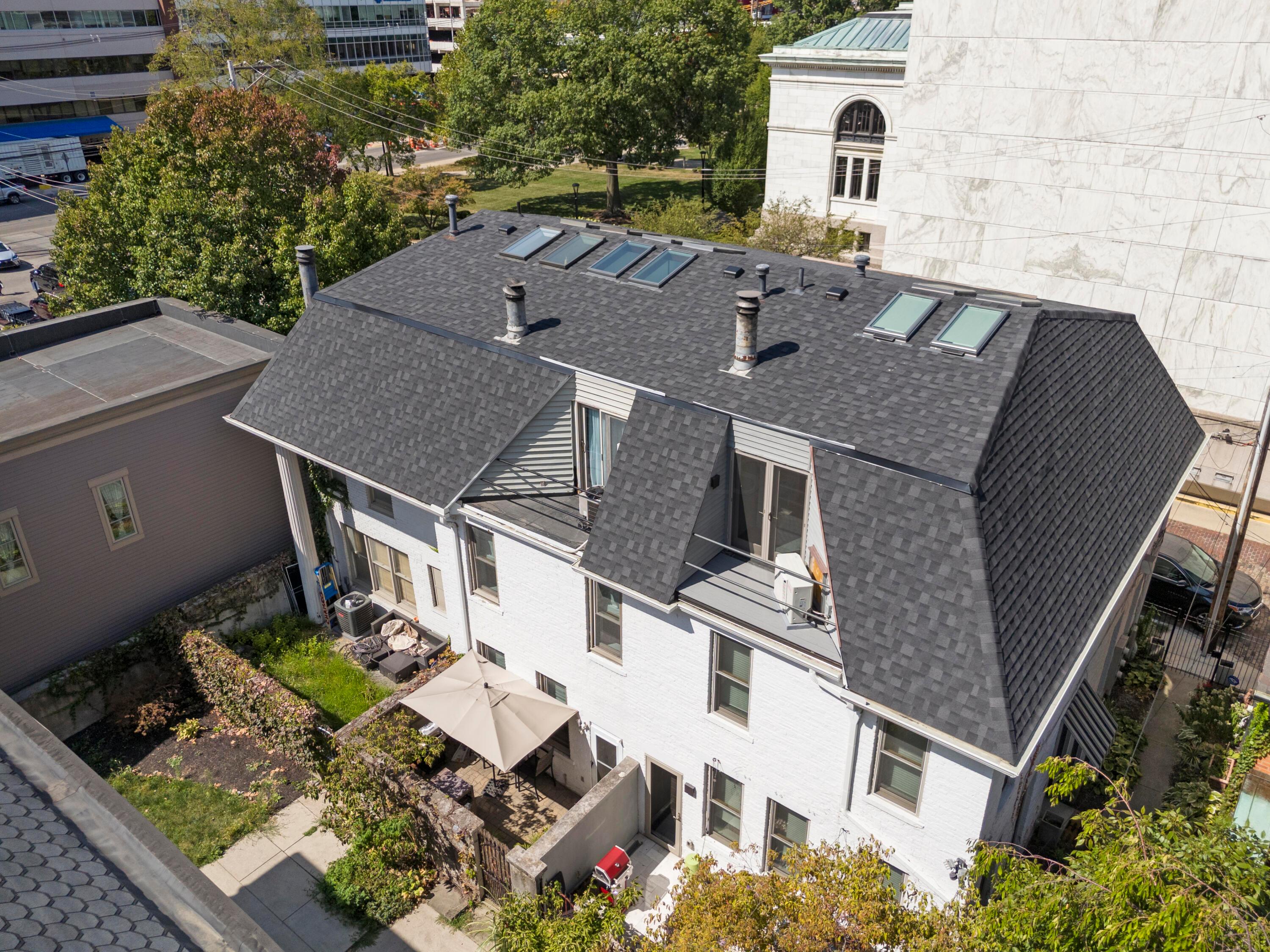 391 Library Park S, 2