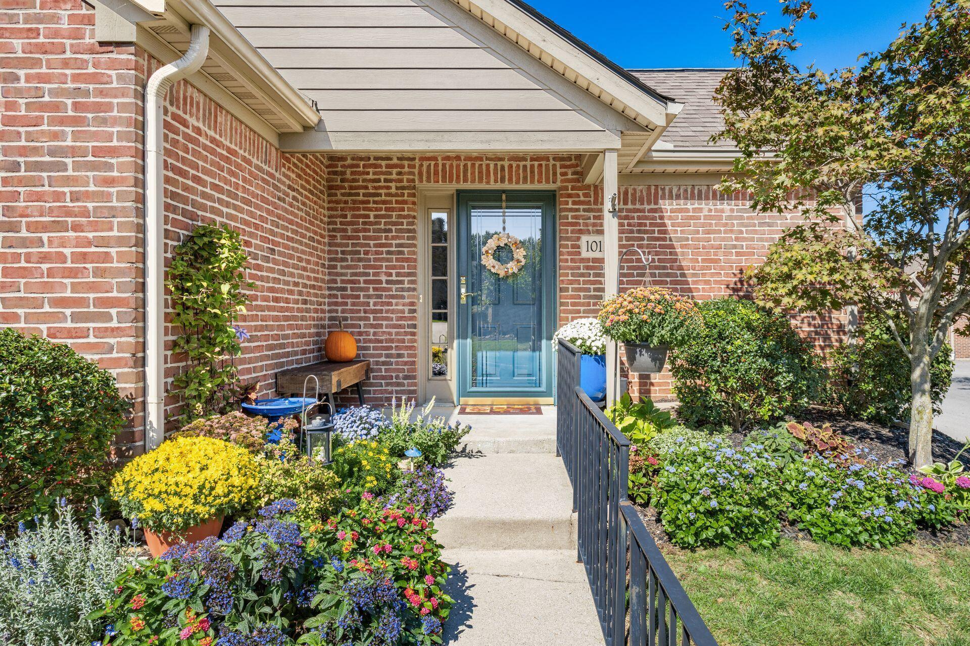 1013 Village Brook Way