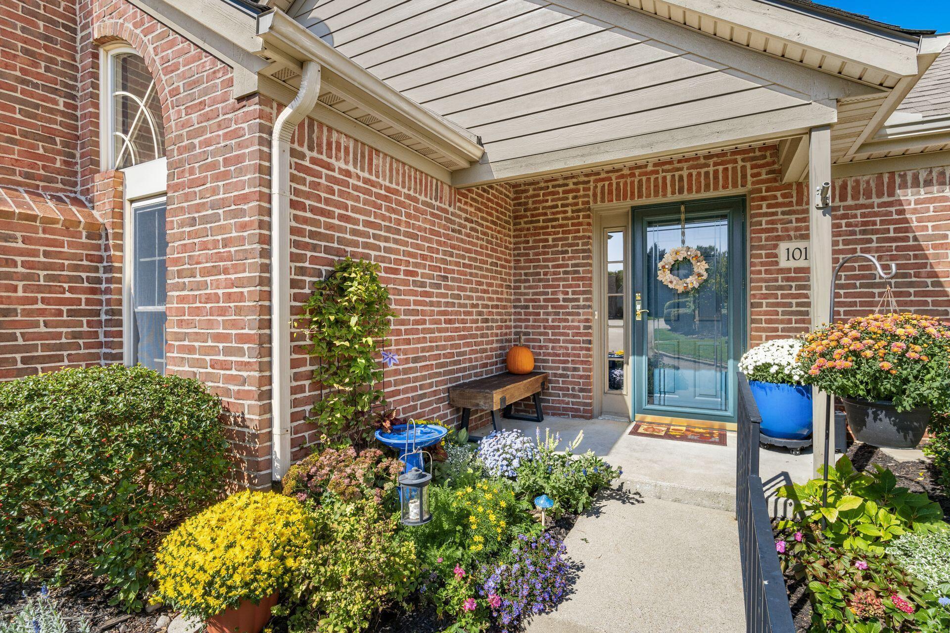 1013 Village Brook Way