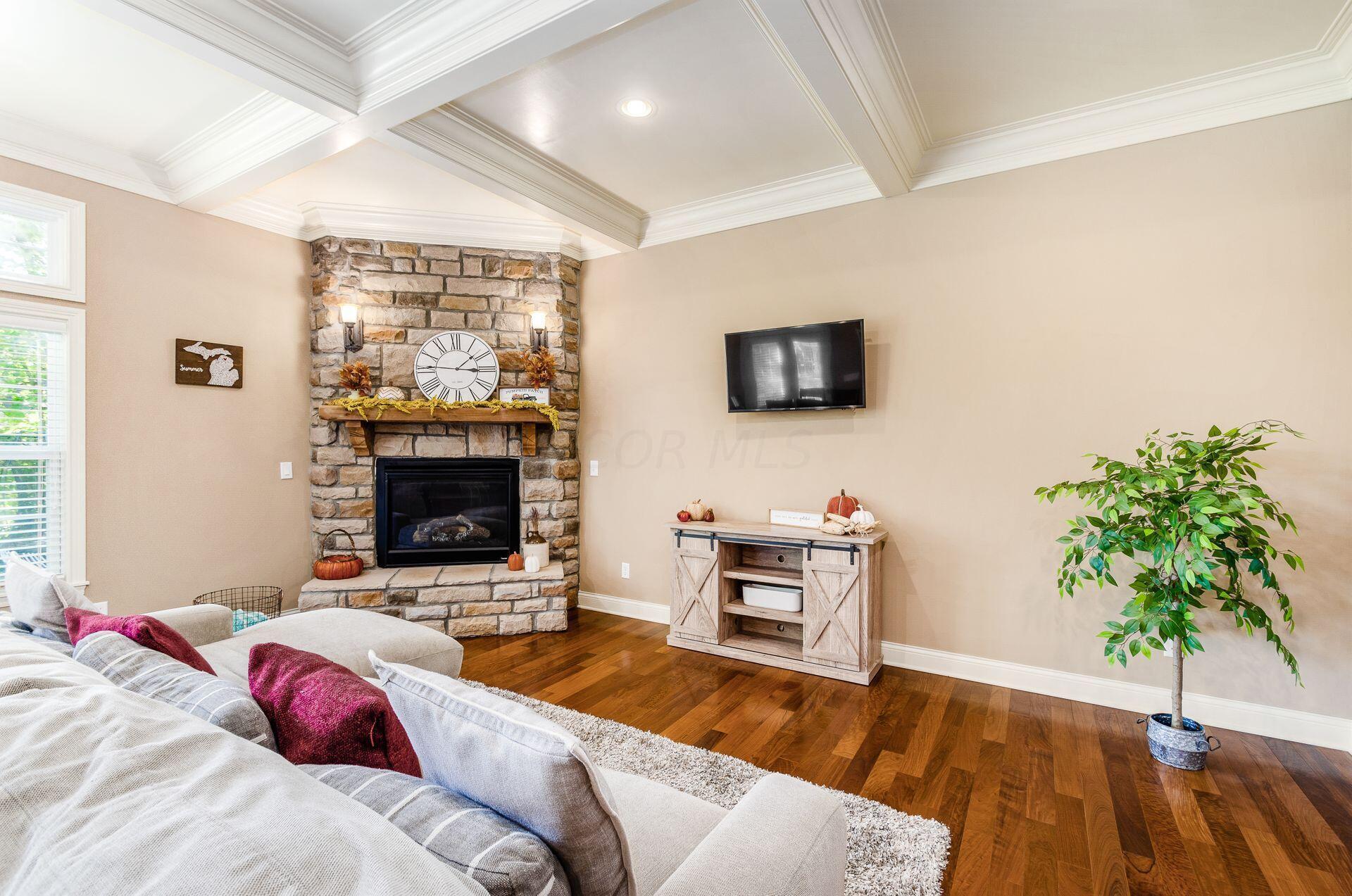 5784 Bonaly Court