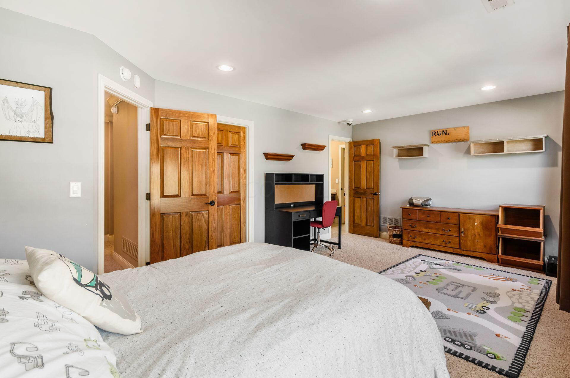 5784 Bonaly Court