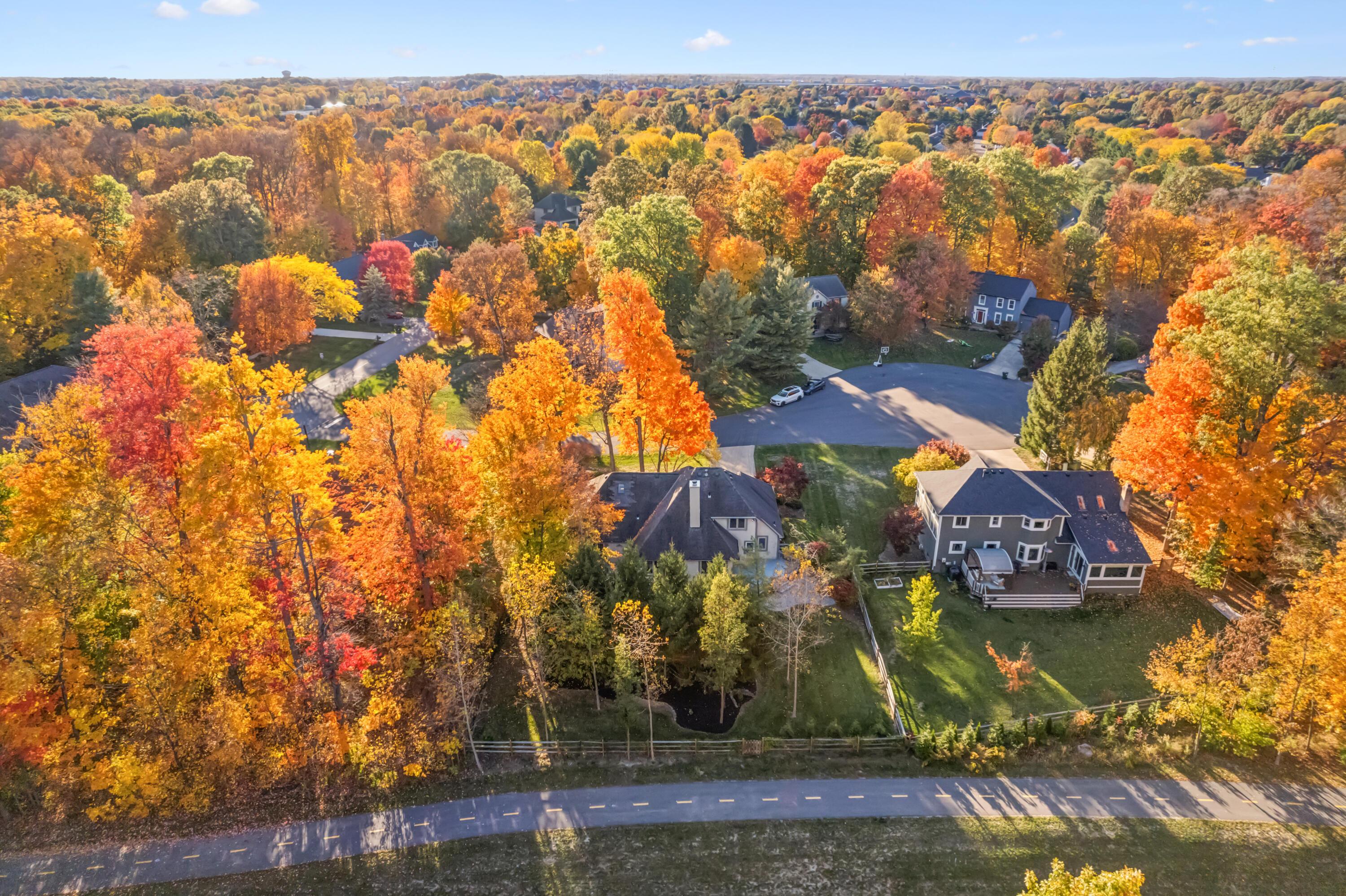 6021 Woodbrook Court