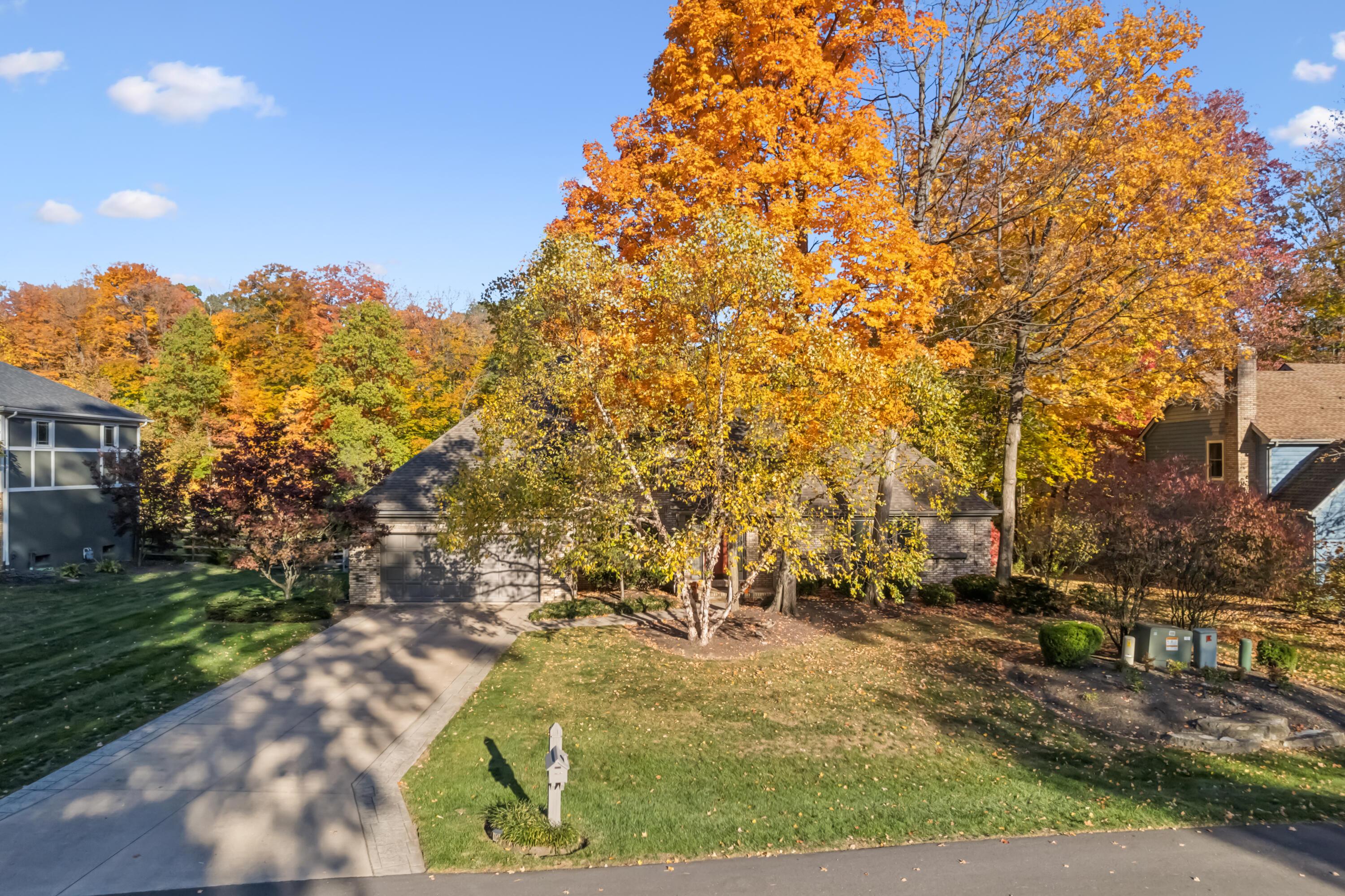 6021 Woodbrook Court