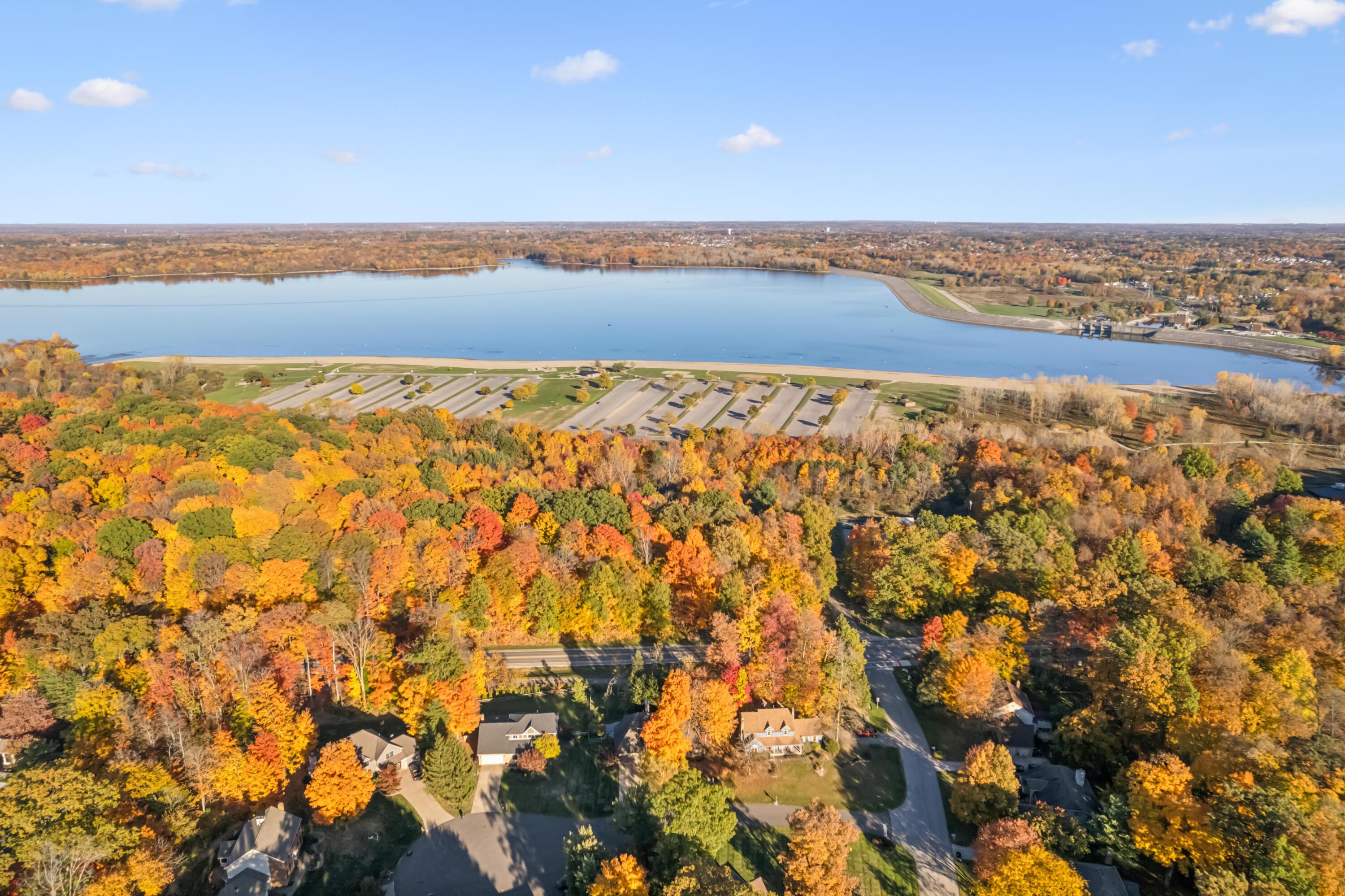 6021 Woodbrook Court