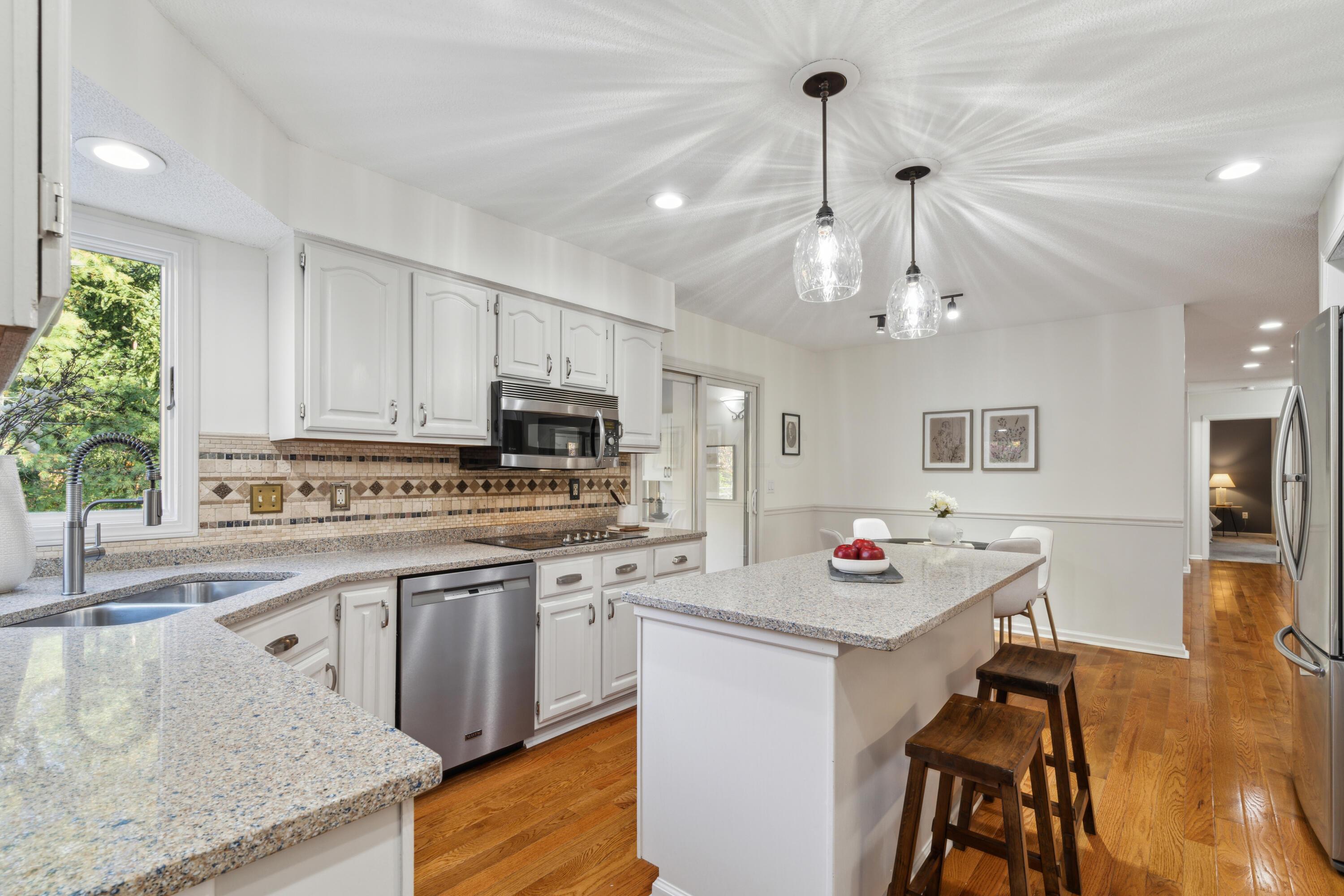 6021 Woodbrook Court