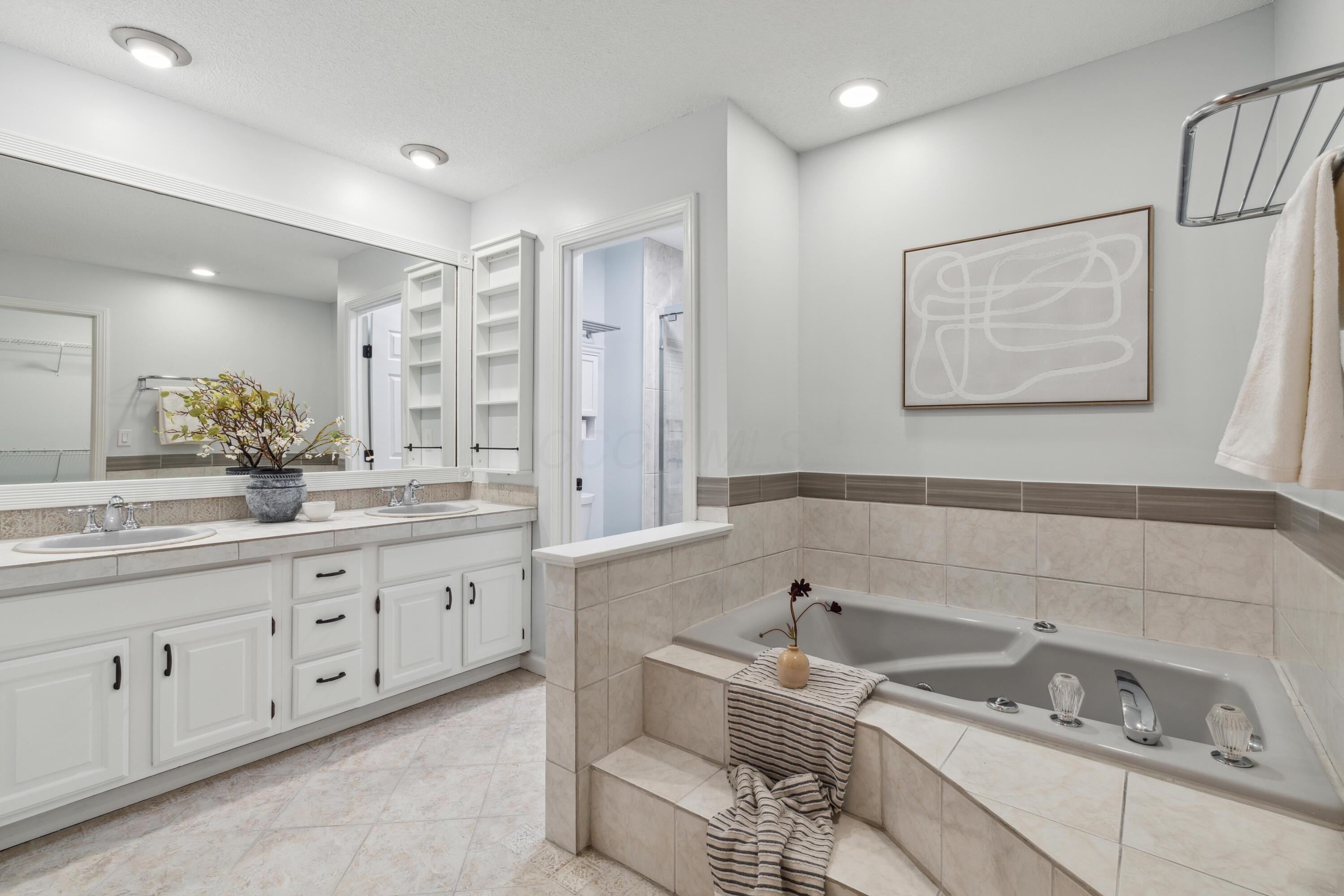 6021 Woodbrook Court