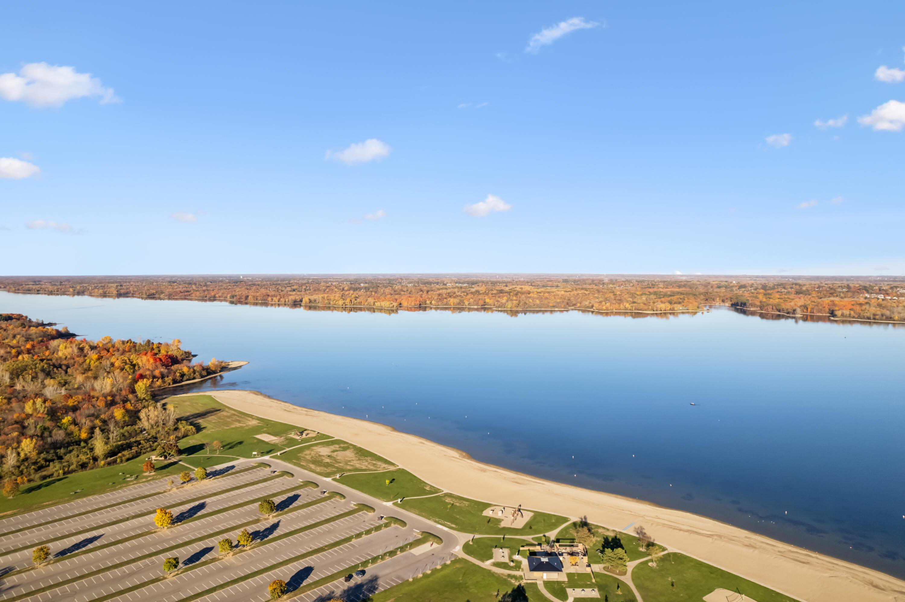 6021 Woodbrook Court