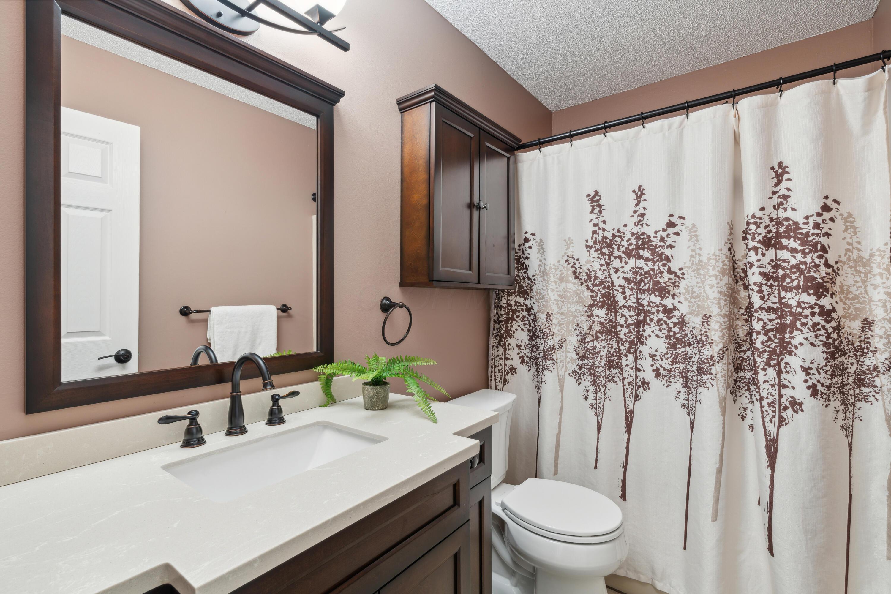 6021 Woodbrook Court