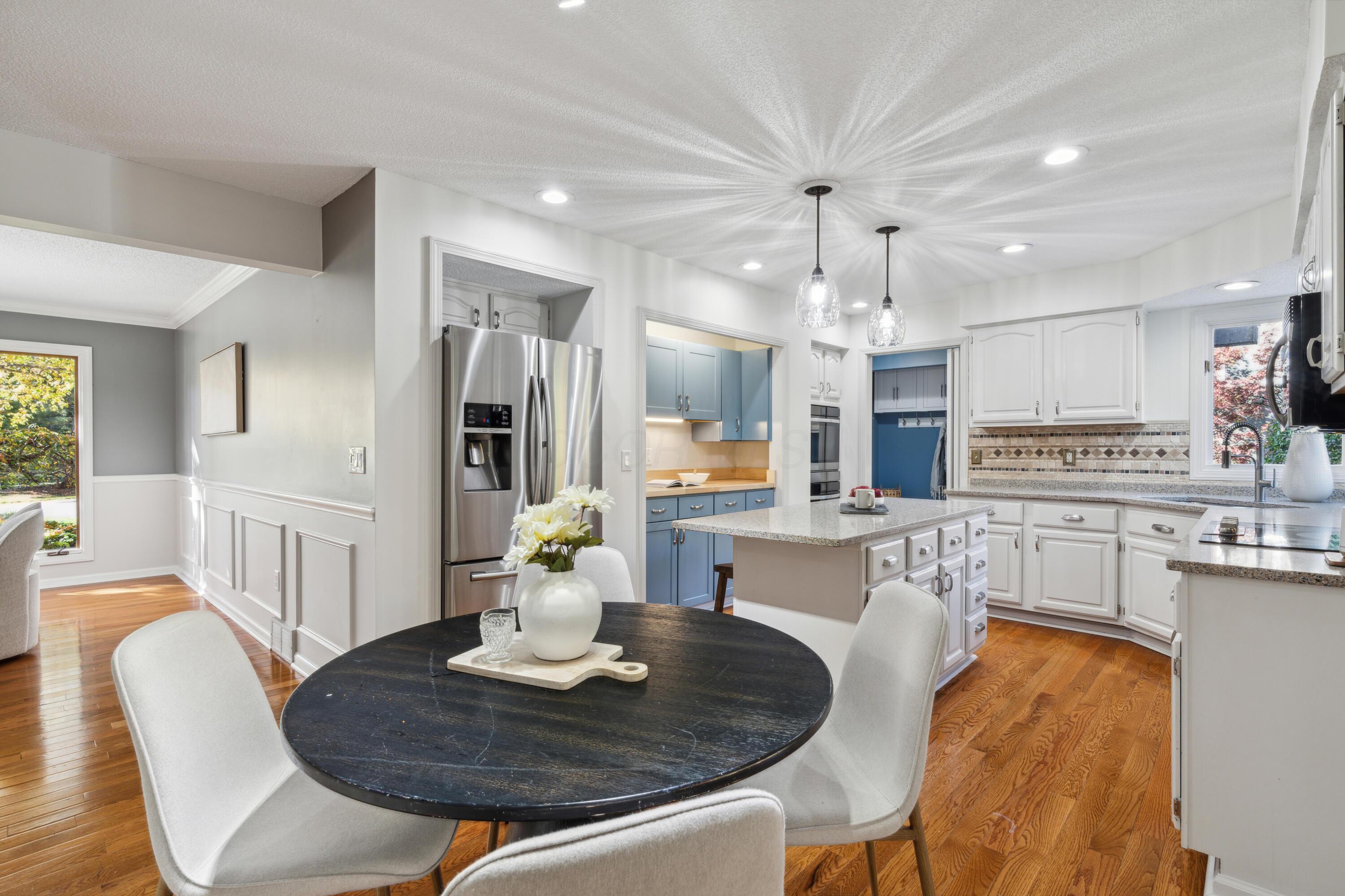 6021 Woodbrook Court