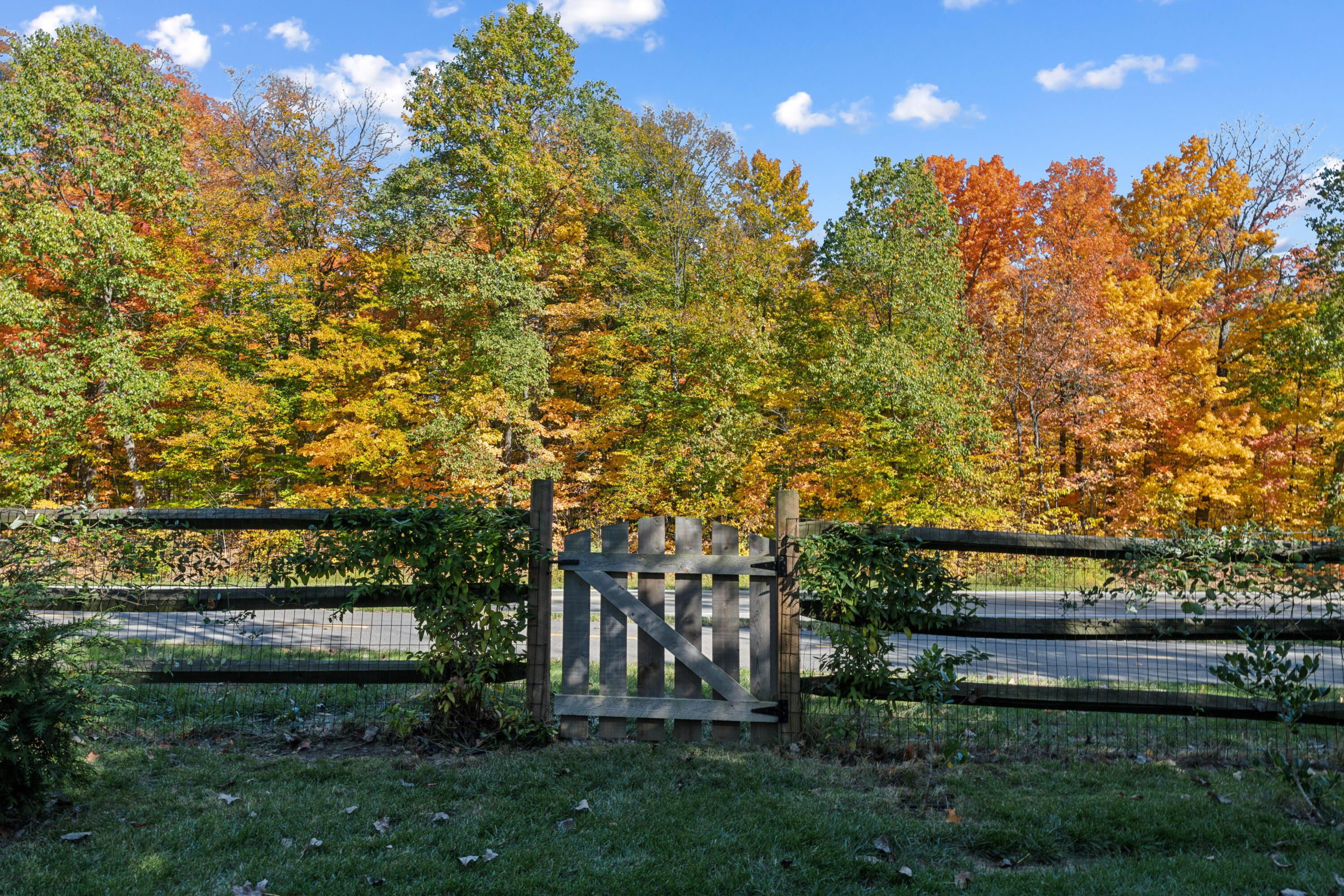 6021 Woodbrook Court