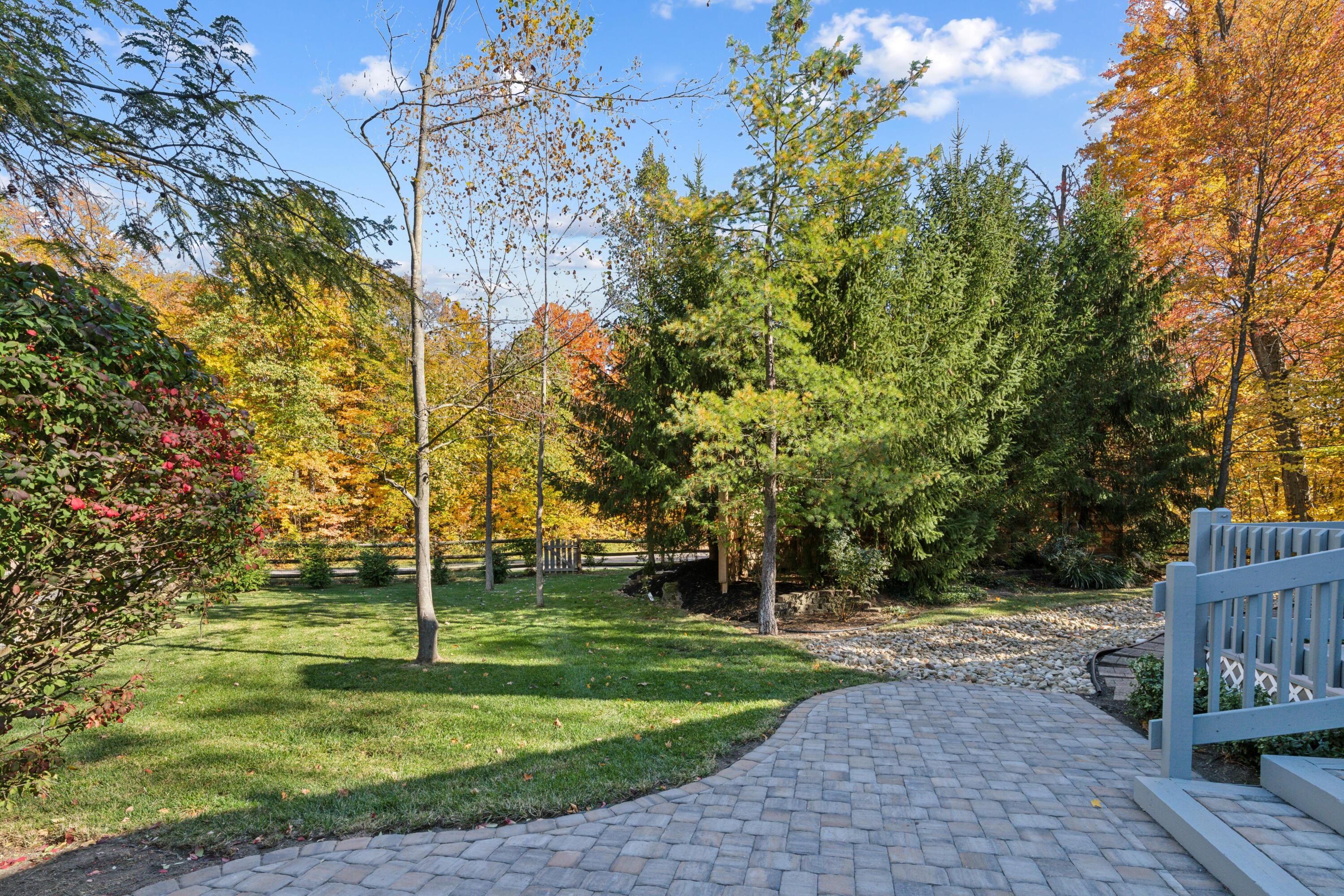 6021 Woodbrook Court