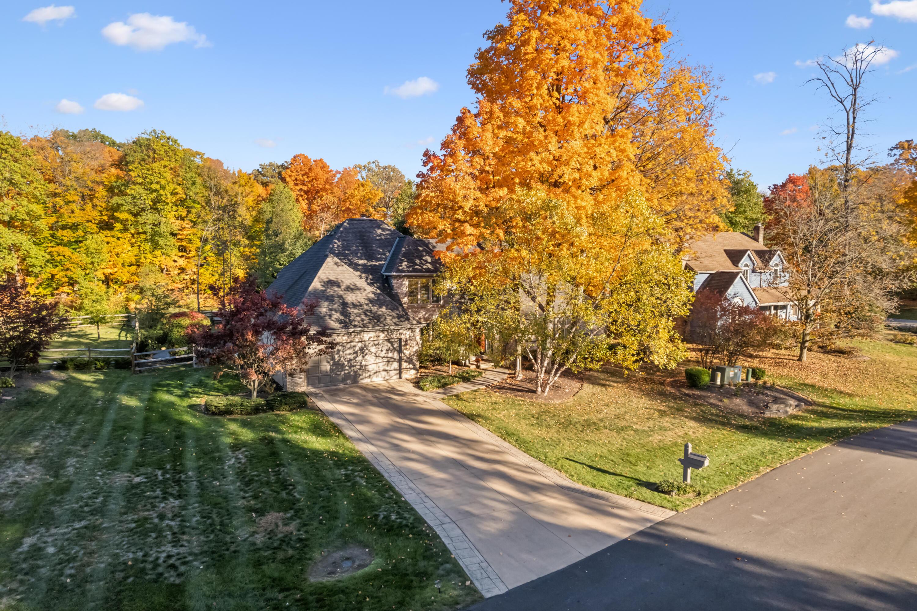 6021 Woodbrook Court