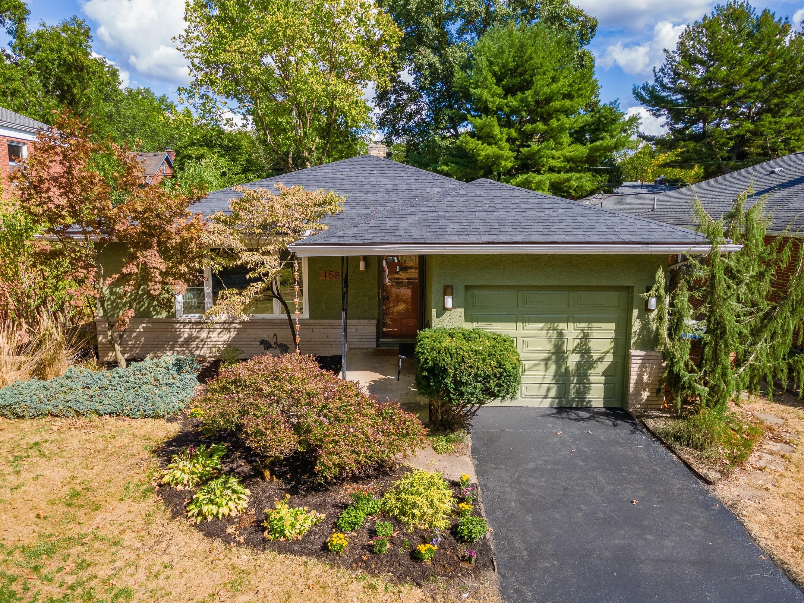 158 S Broadleigh Road