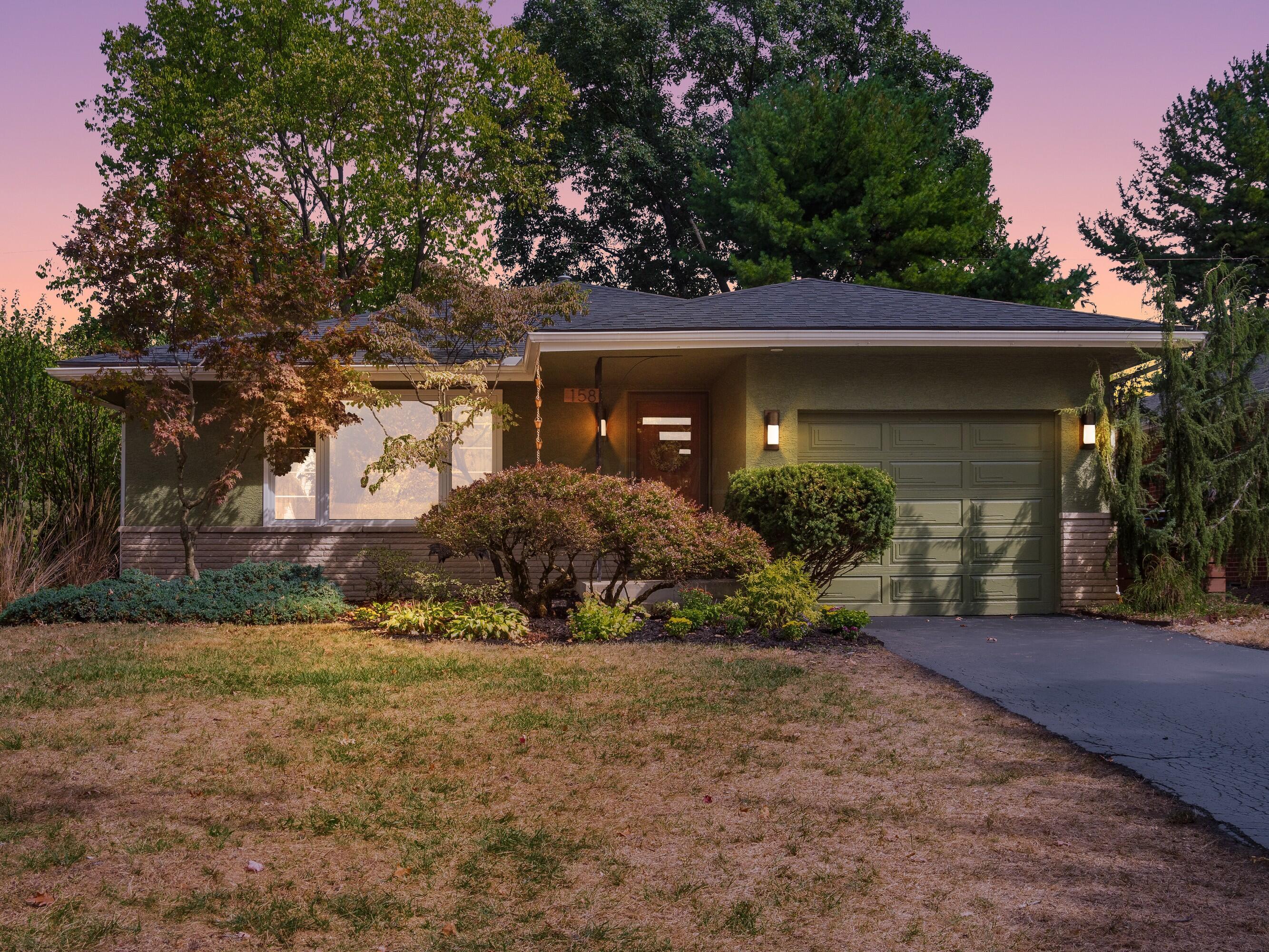 158 S Broadleigh Road