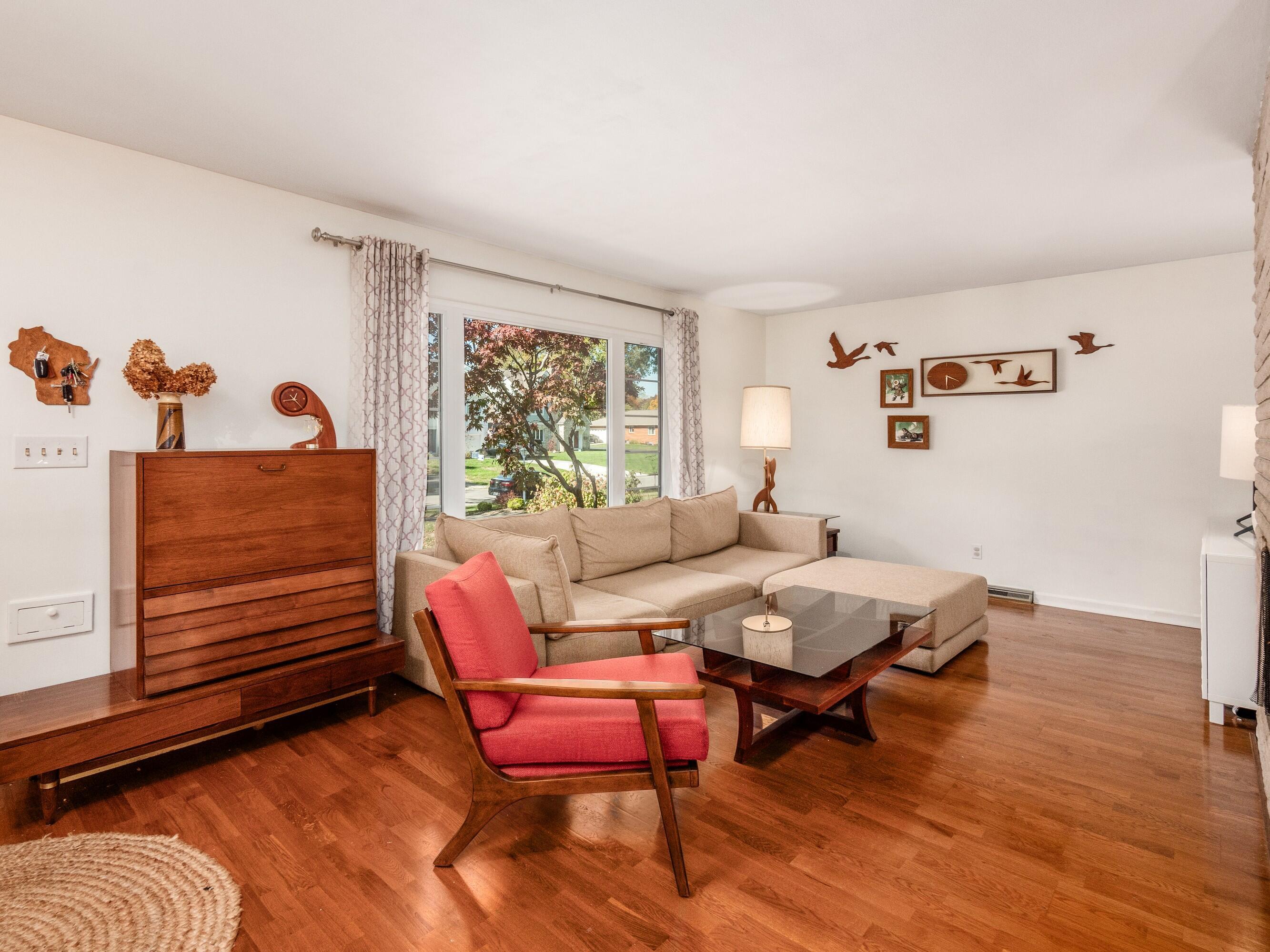 158 S Broadleigh Road