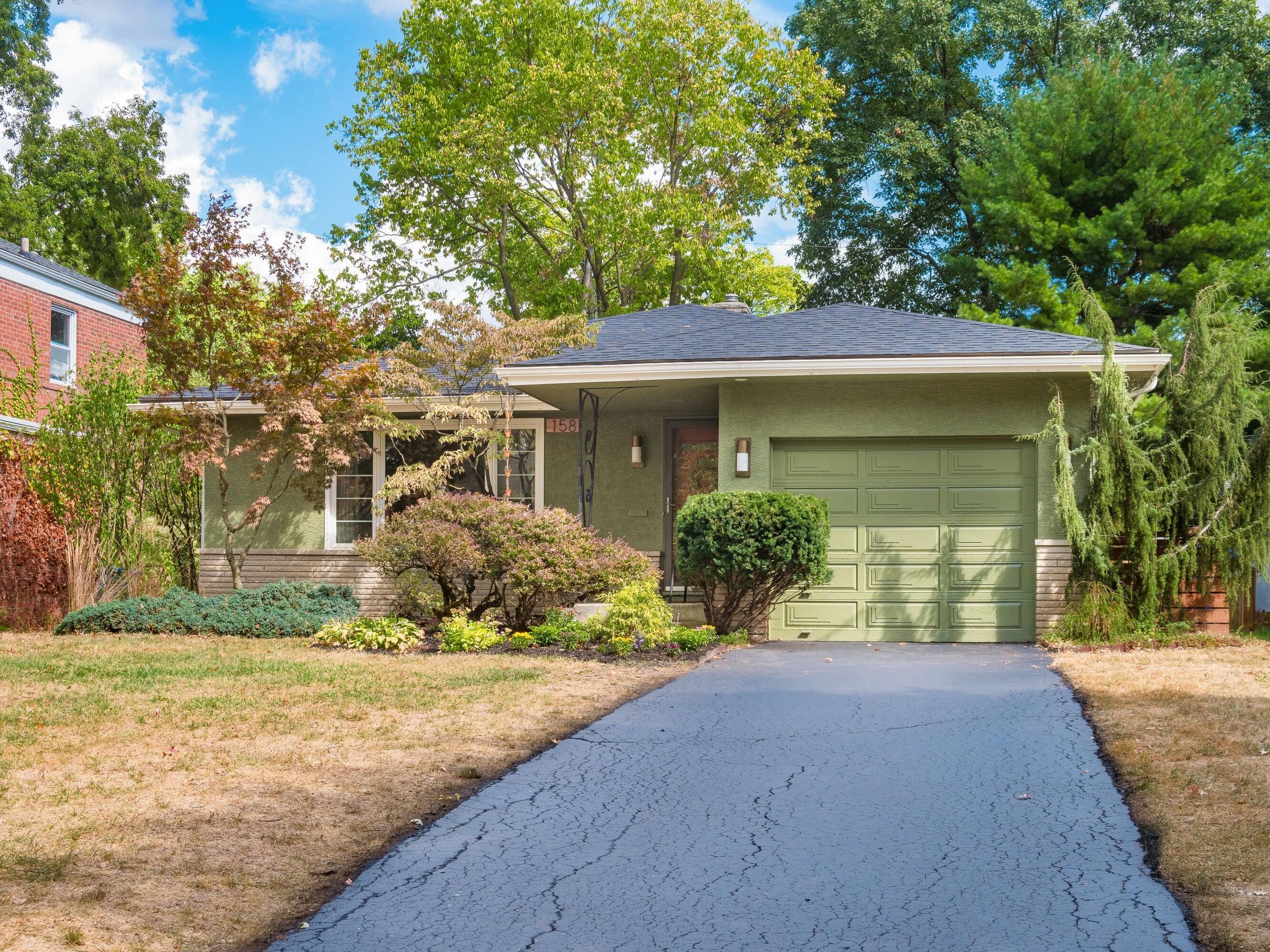 158 S Broadleigh Road