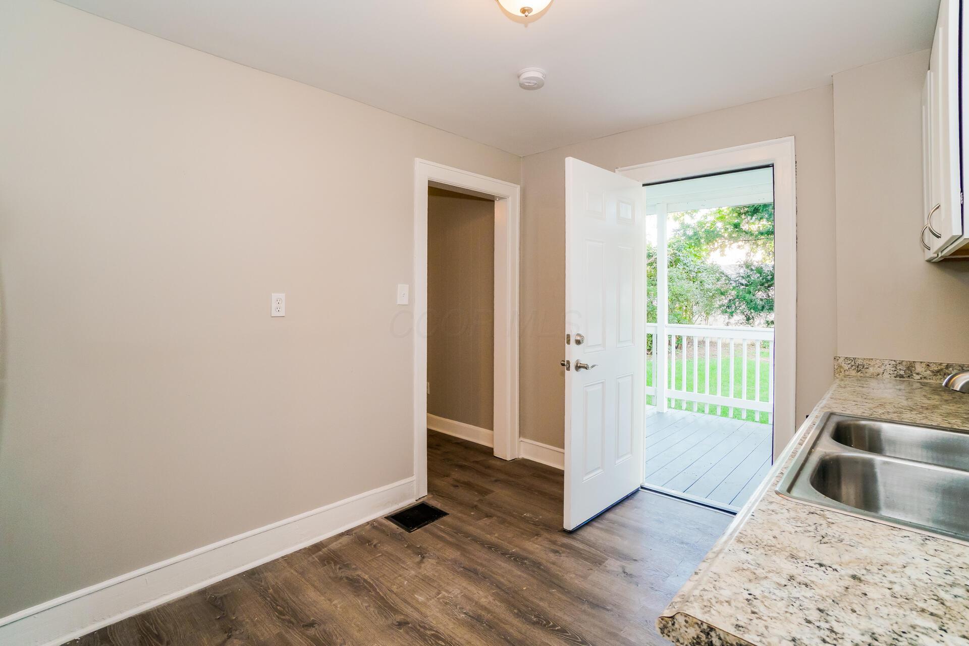 221 Columbian Avenue