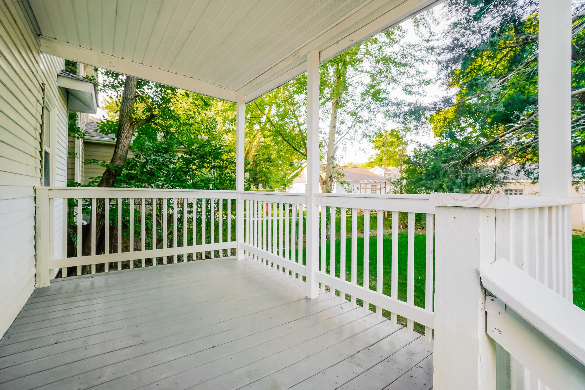 221 Columbian Avenue