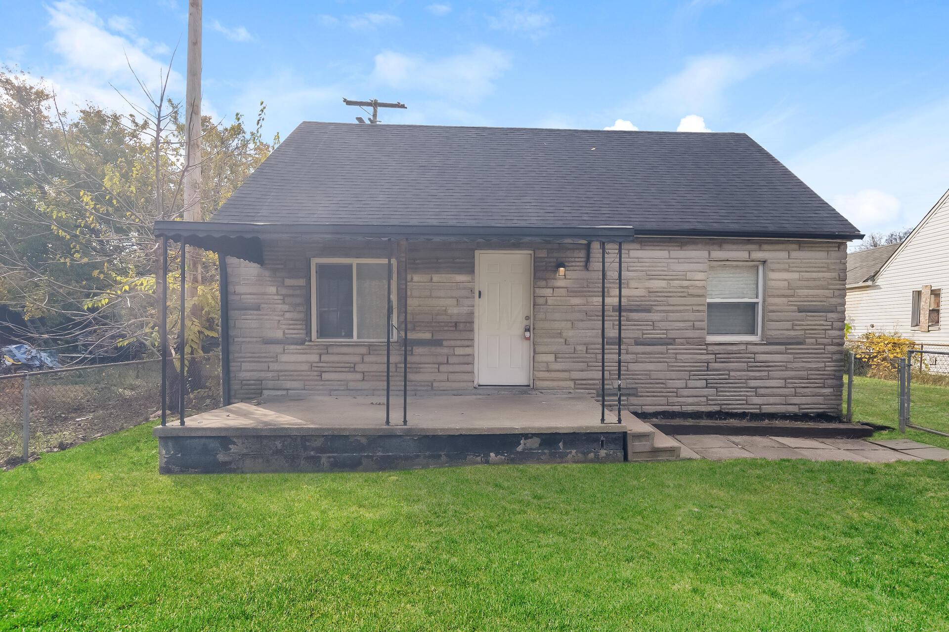 757 Lawndale Avenue