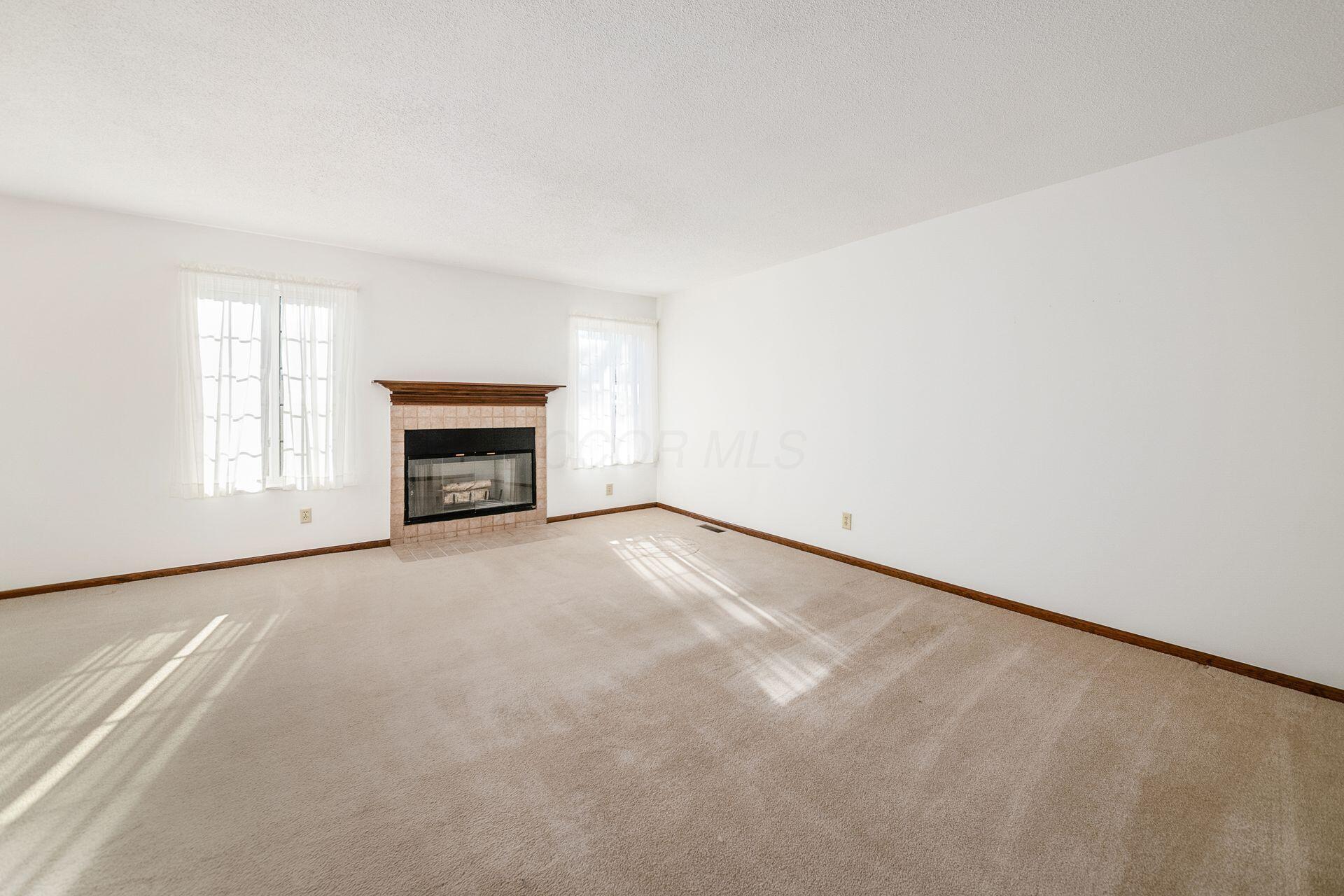 123 Saint Julien Street, 31E