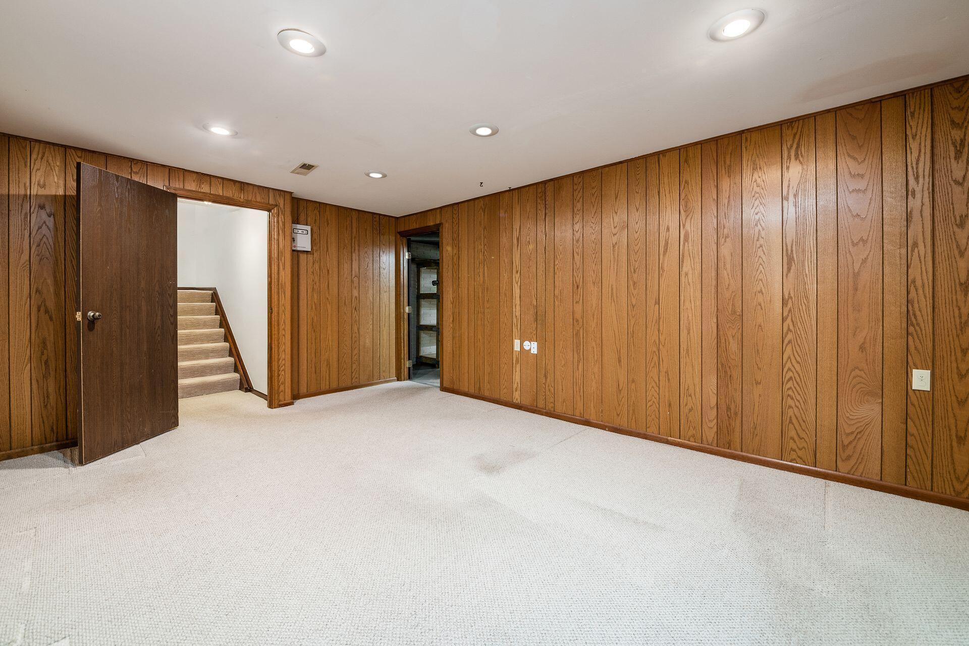 123 Saint Julien Street, 31E