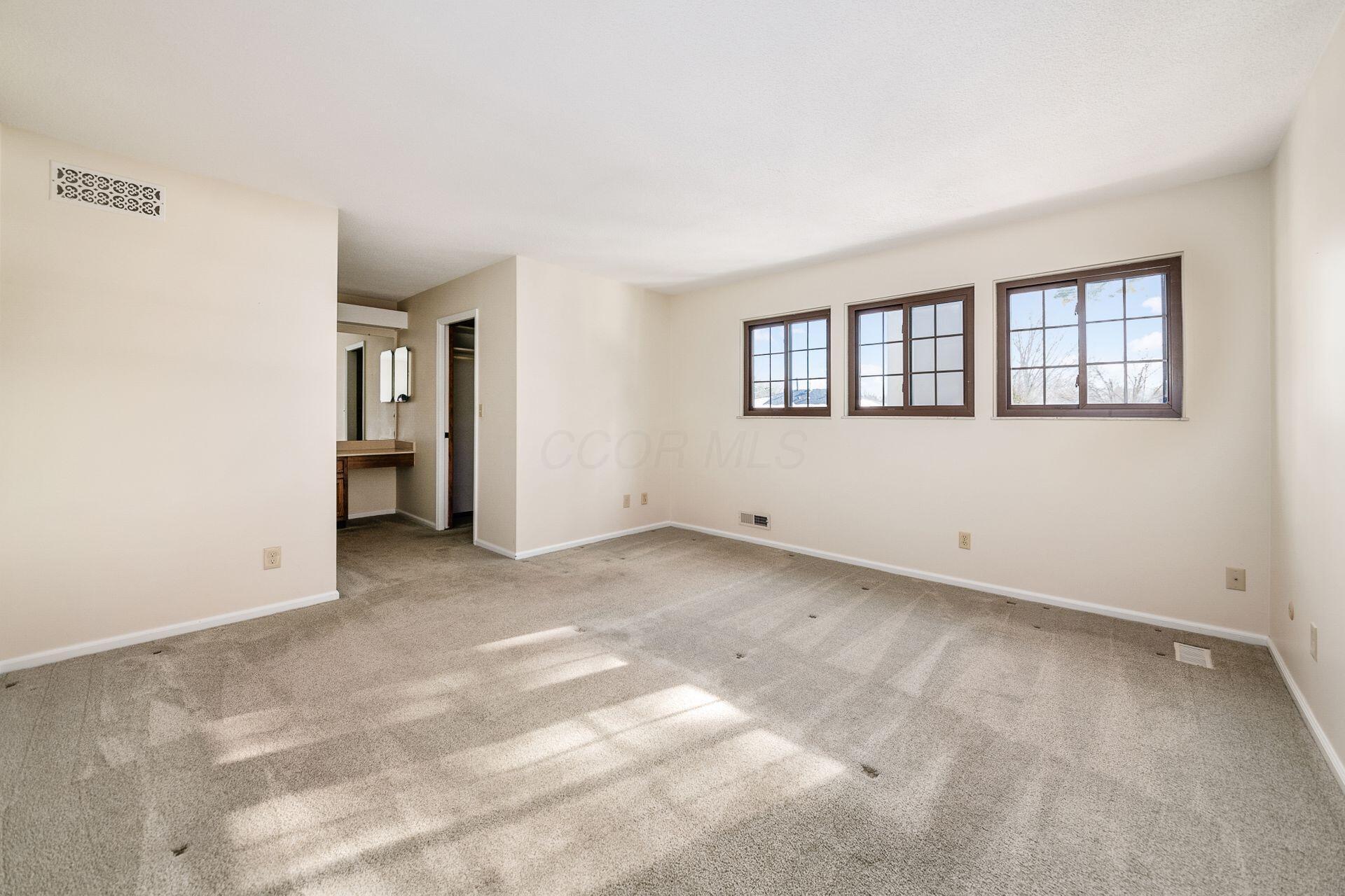 123 Saint Julien Street, 31E