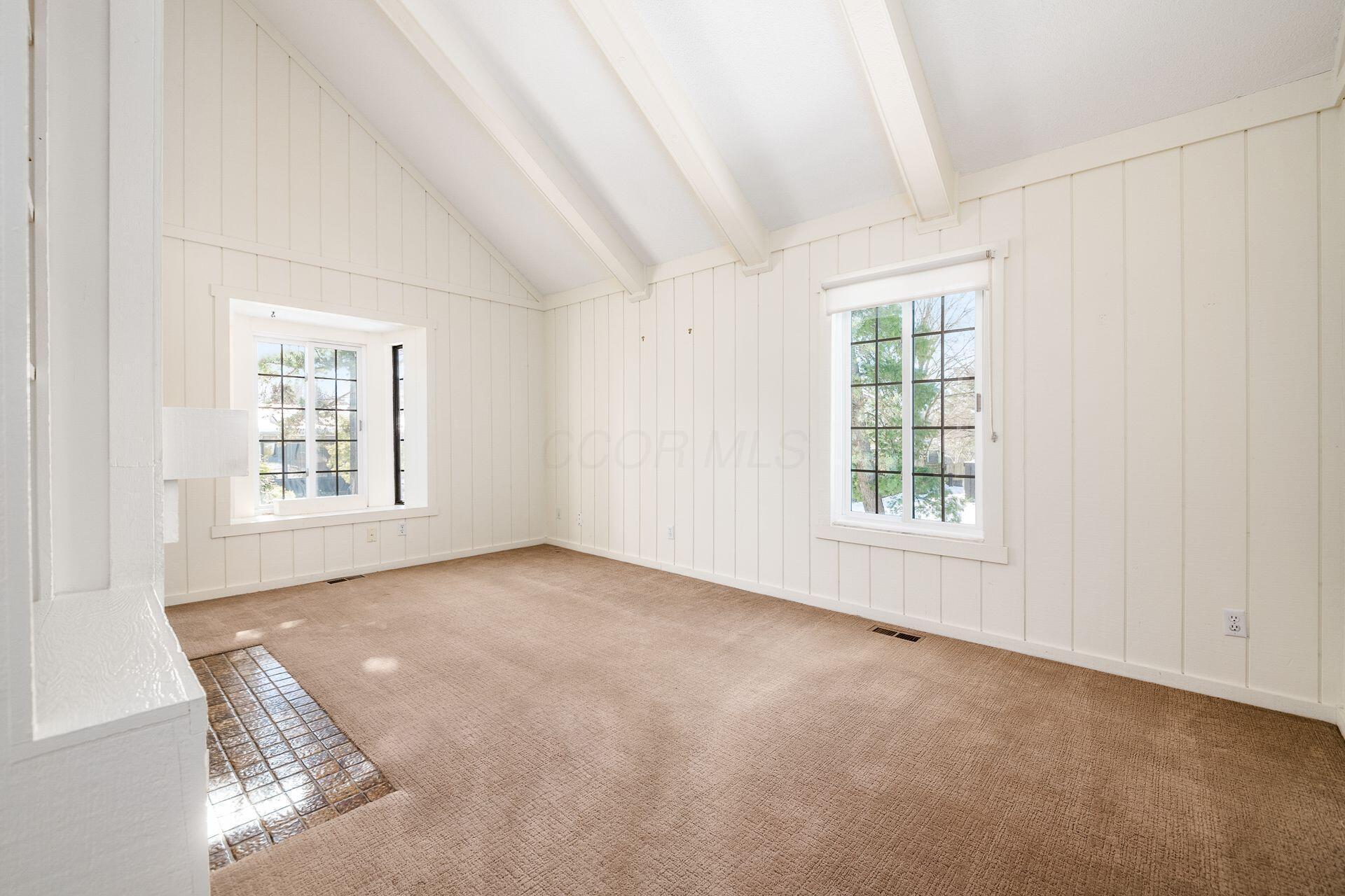 123 Saint Julien Street, 31E