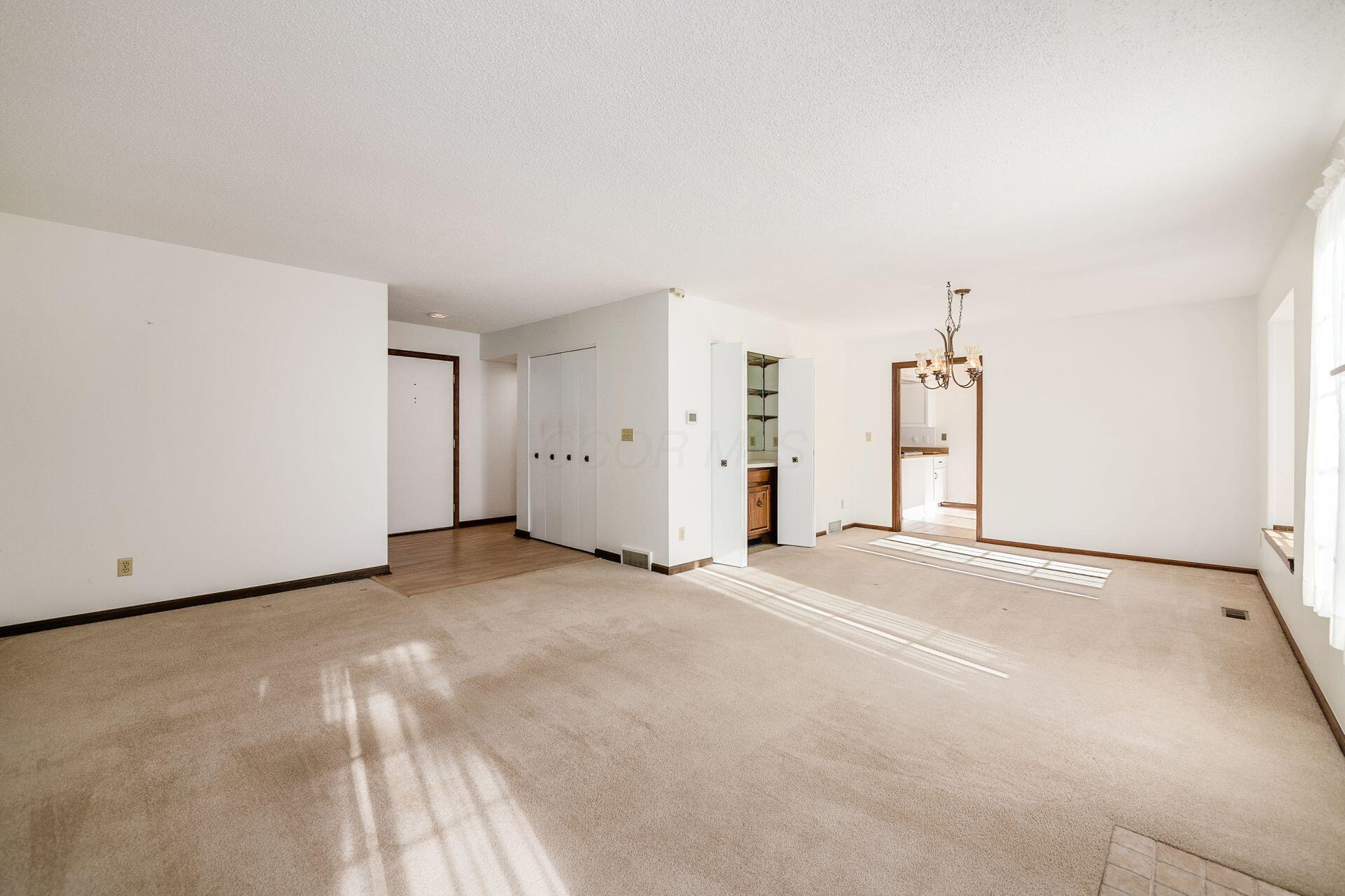 123 Saint Julien Street, 31E