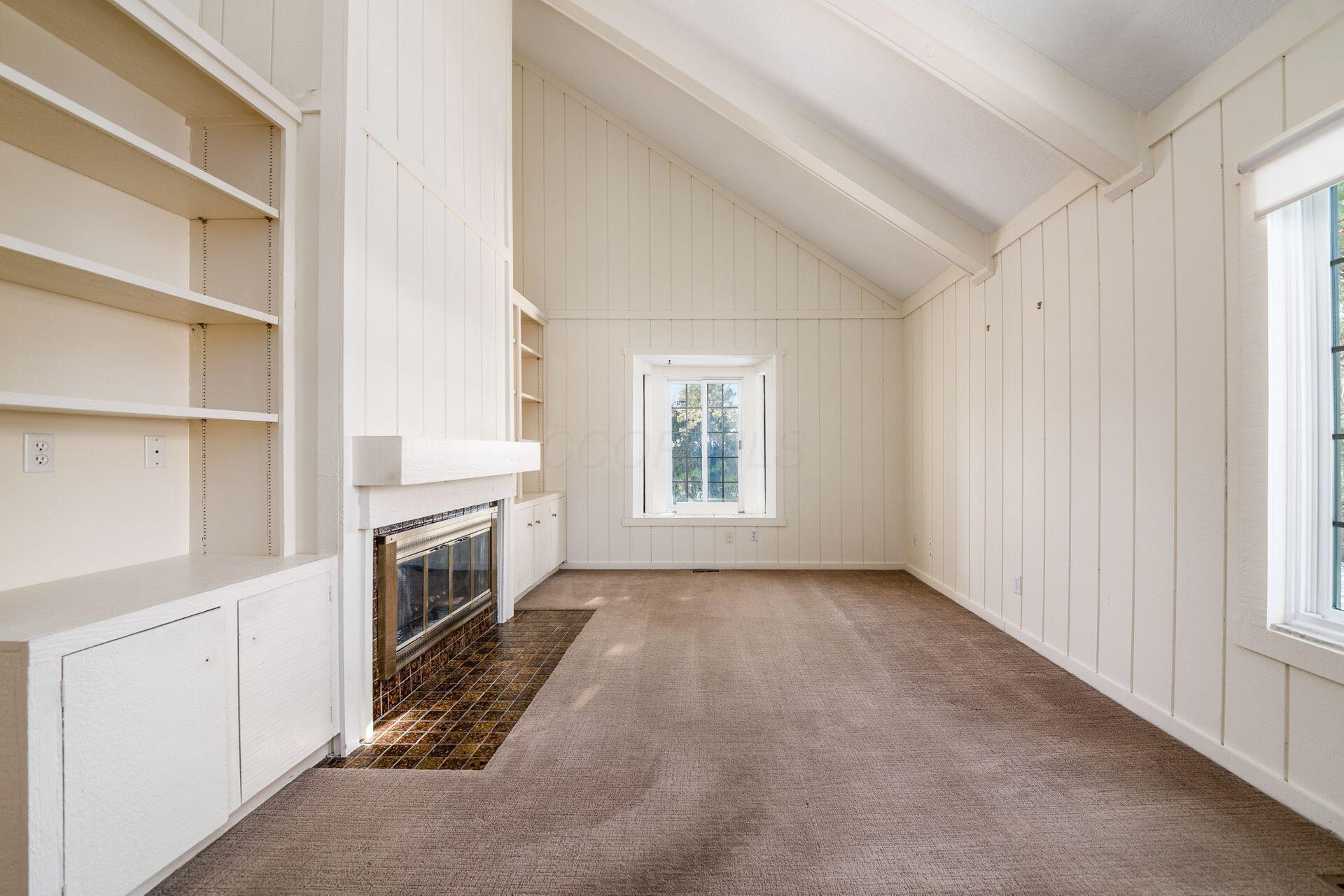 123 Saint Julien Street, 31E