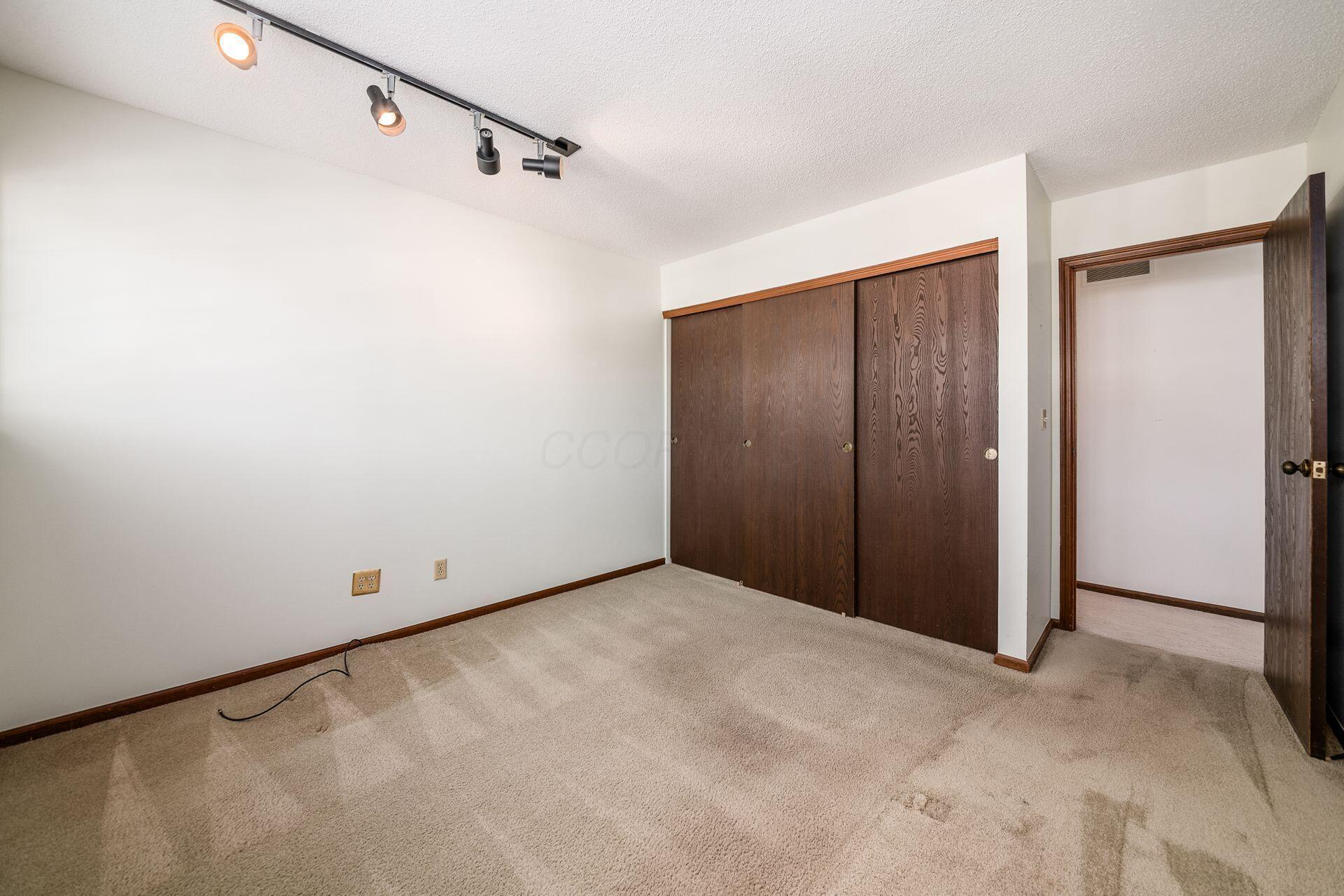 123 Saint Julien Street, 31E