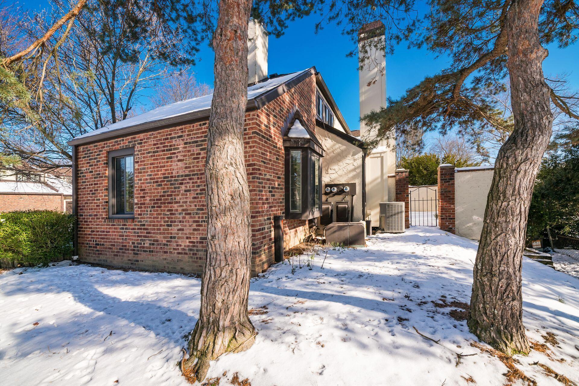 123 Saint Julien Street, 31E