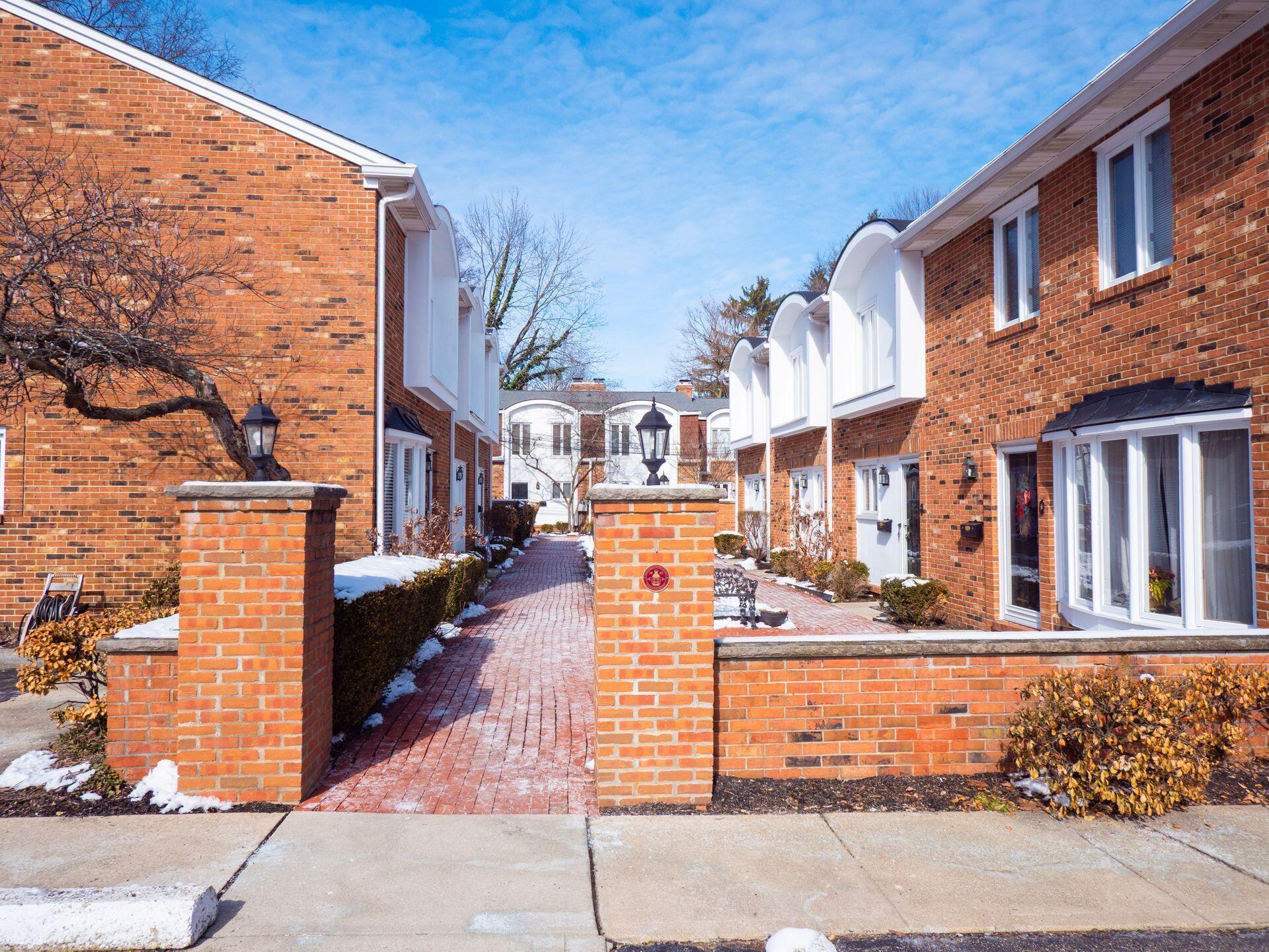 108 E Dublin Granville Road, K