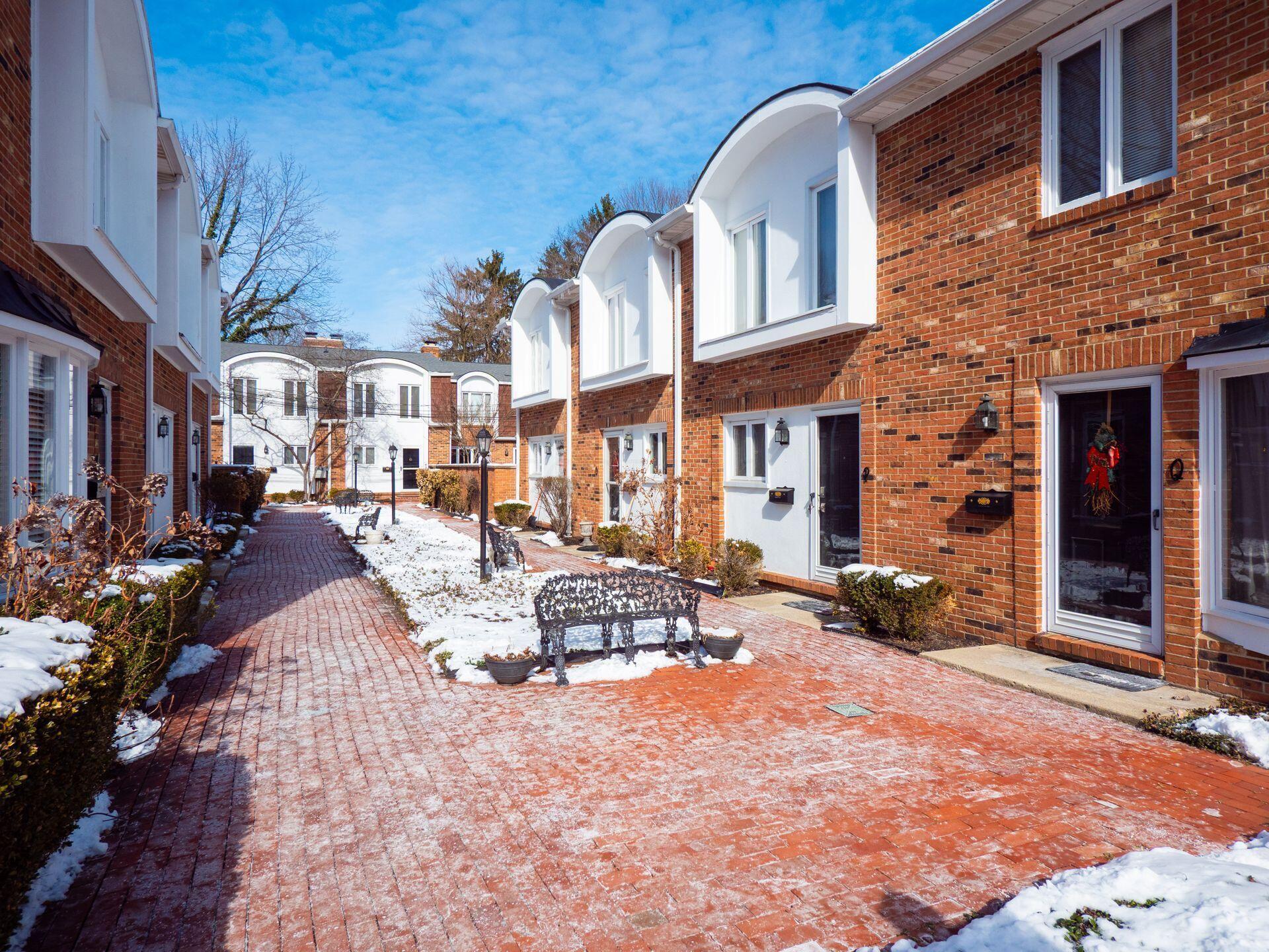 108 E Dublin Granville Road, K