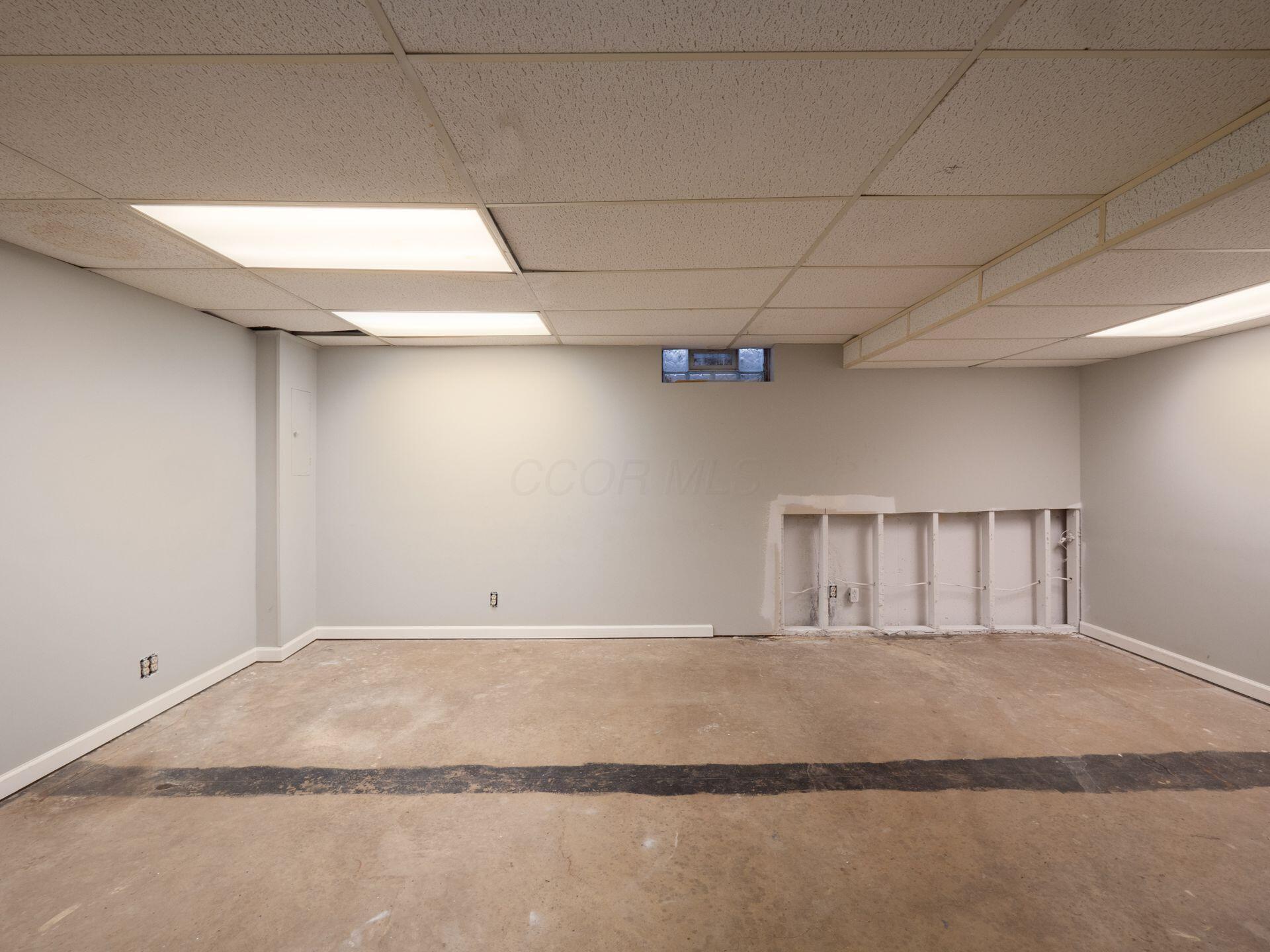 108 E Dublin Granville Road, K